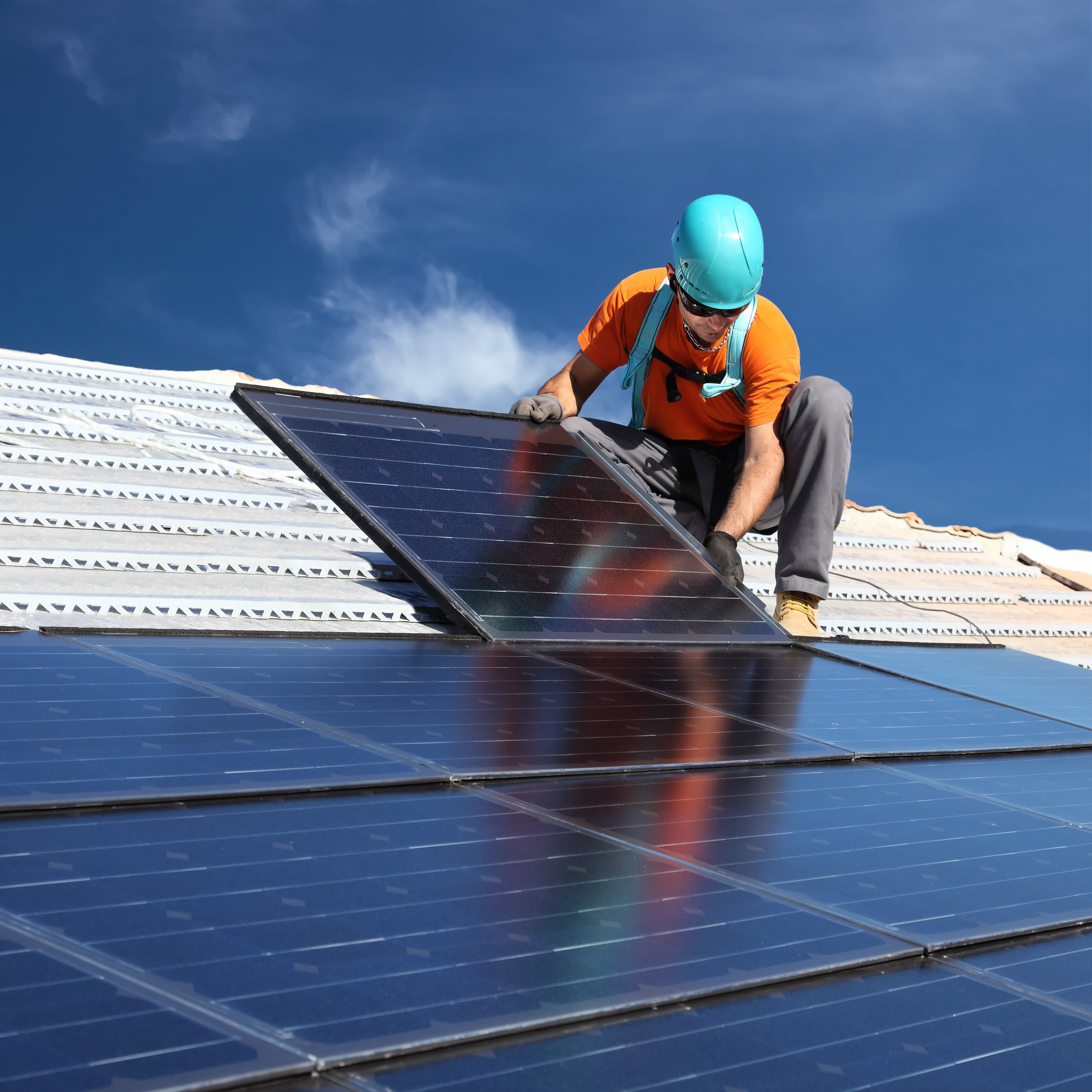 Panel solar fotovoltaico JA Solar Bifacial de 620W