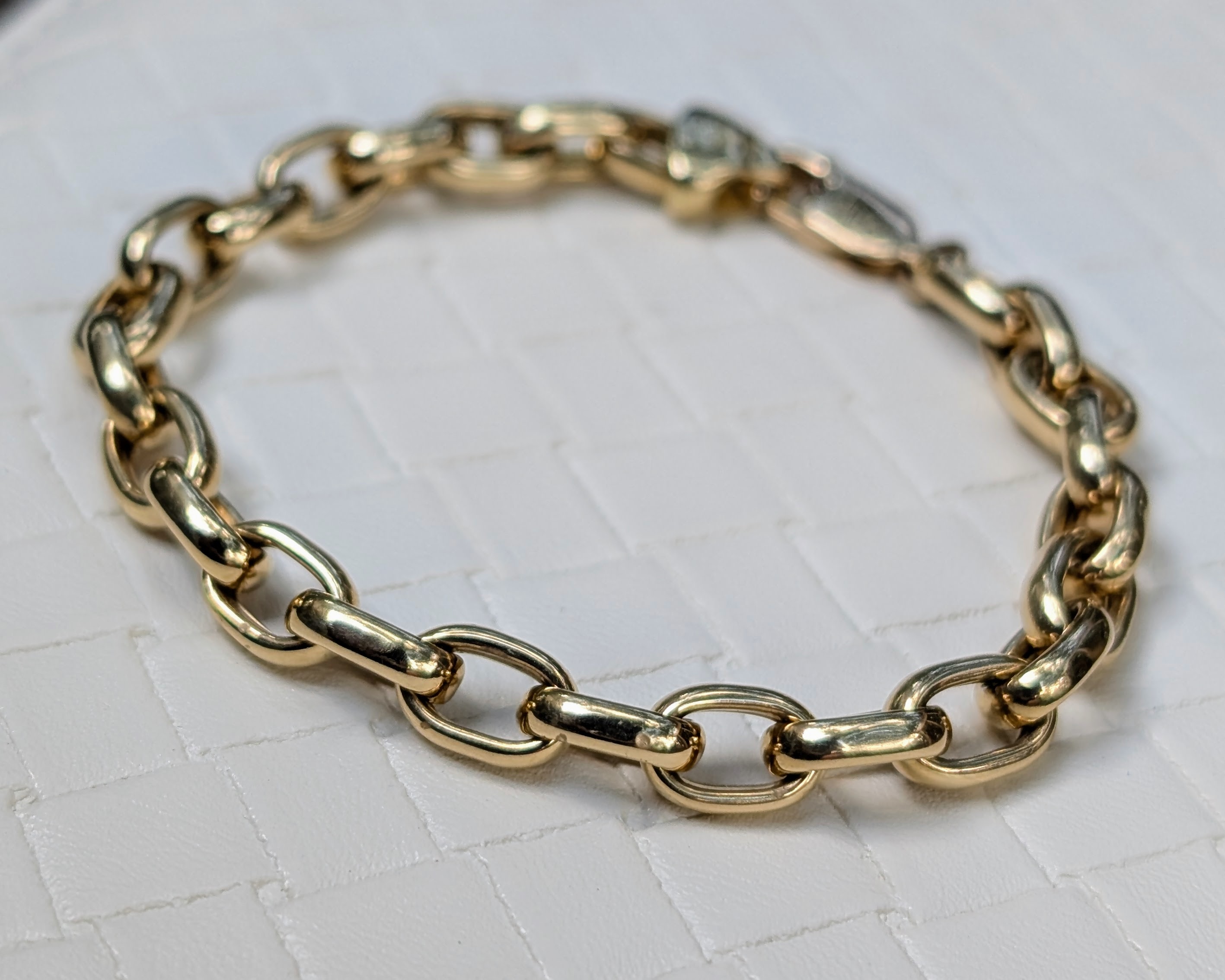 18k Oval Link Bracelet