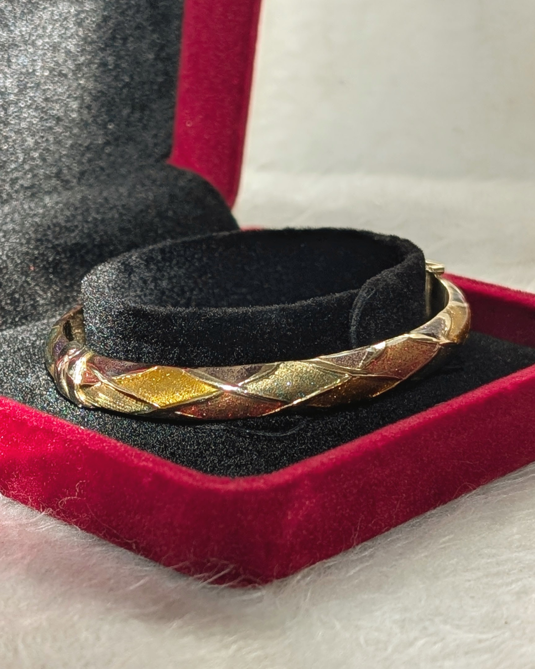 14K Harlequin Enamel Bangle