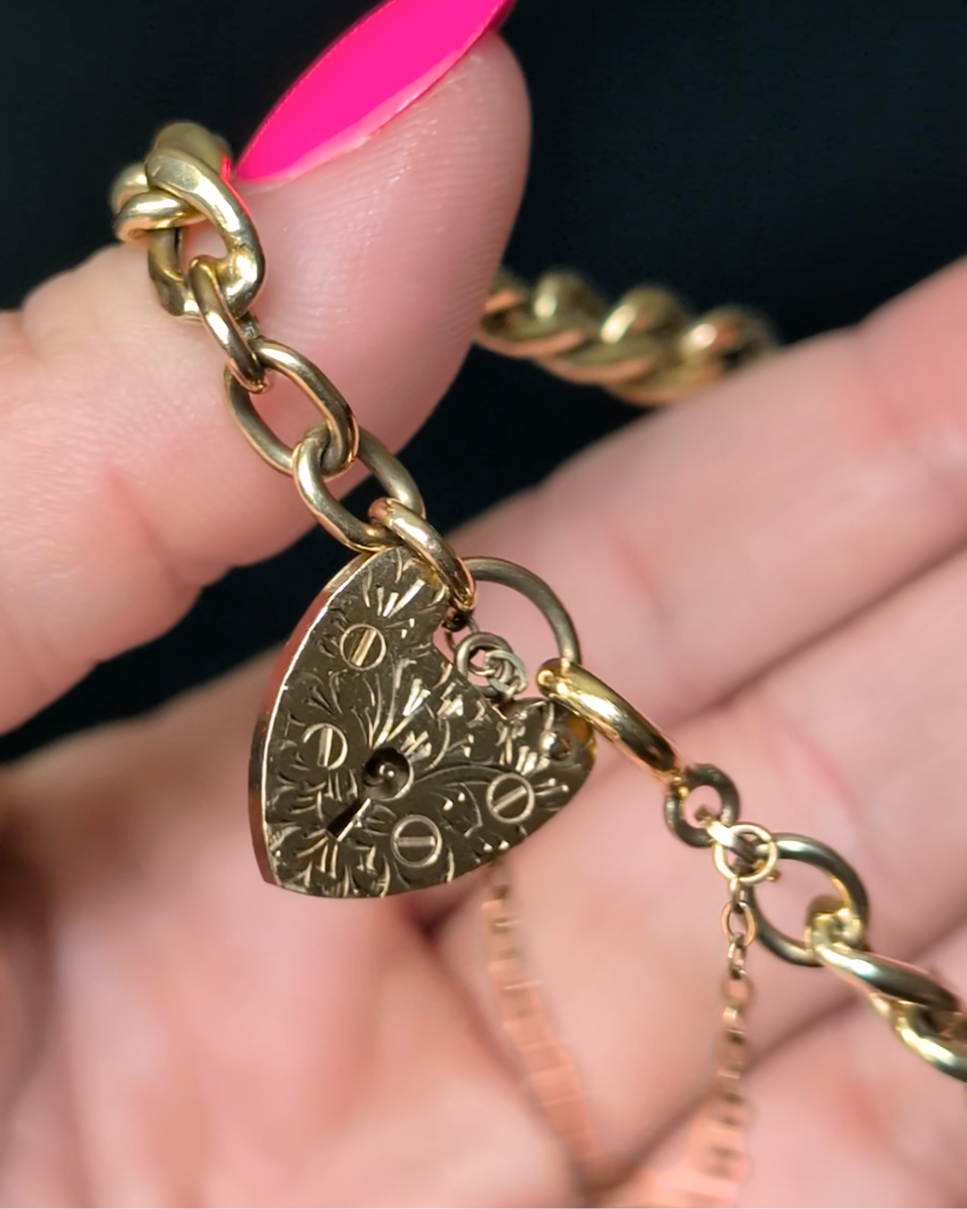 Antique Curb Bracelet with Engraved Heart Padlock