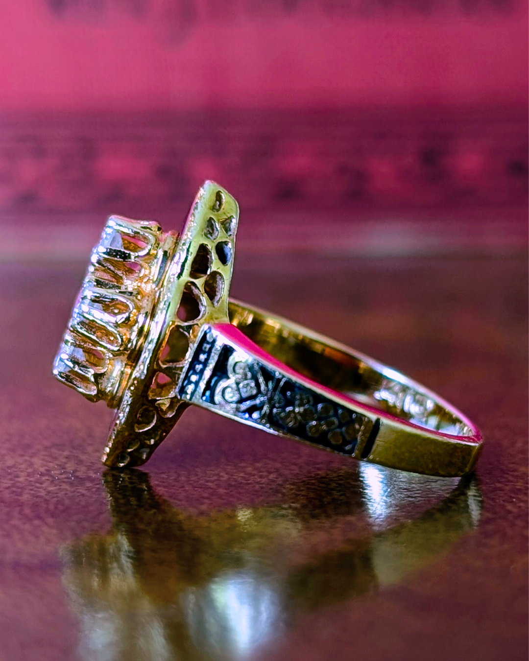 14k Antique Enamel and Diamond Ring