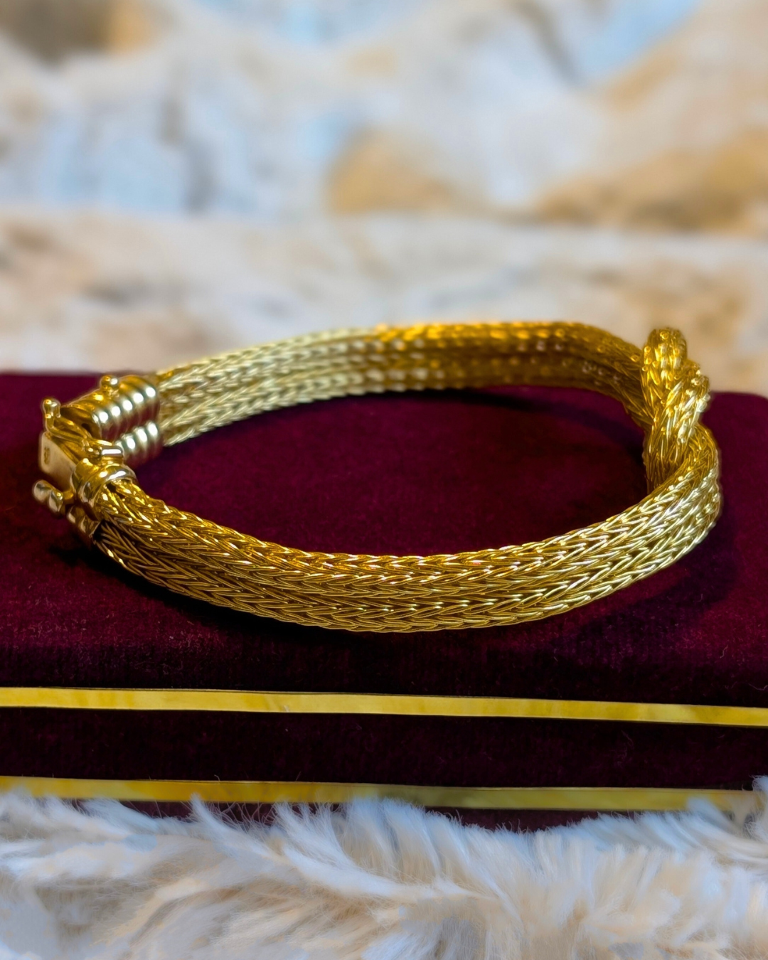 18K Hercules Knot Bracelet