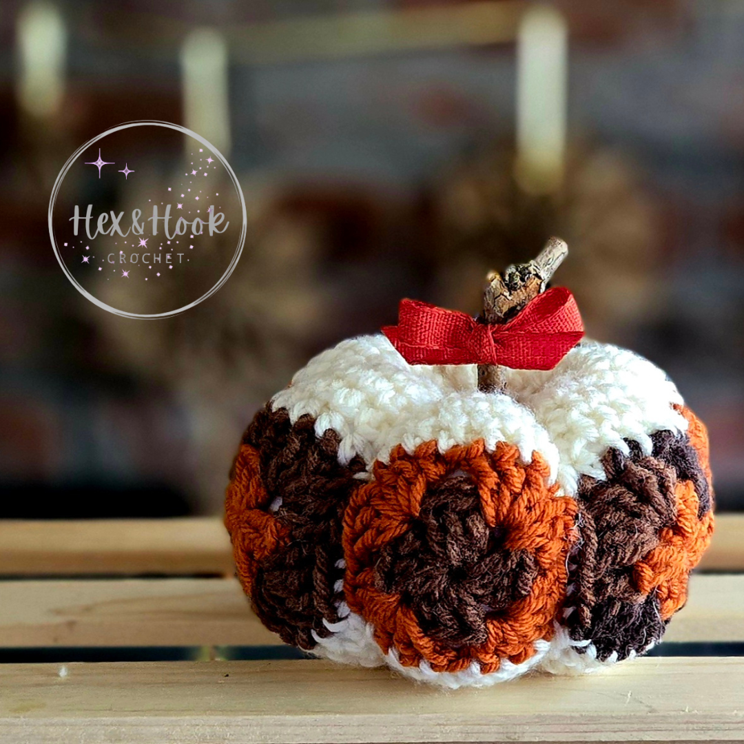 🎃 Granny Square Pumpkin – Fall Cottagecore Charm