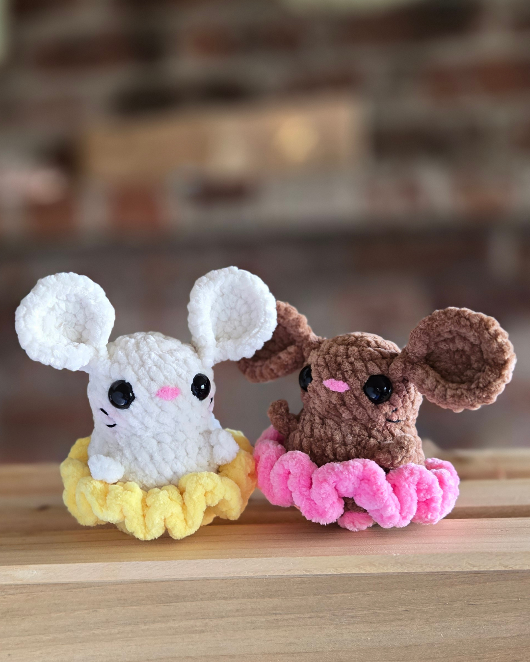 Handmade Crochet Mouse Plush – Cute Chenille Mouse Stuffed Animal, Kawaii Mouse Toy