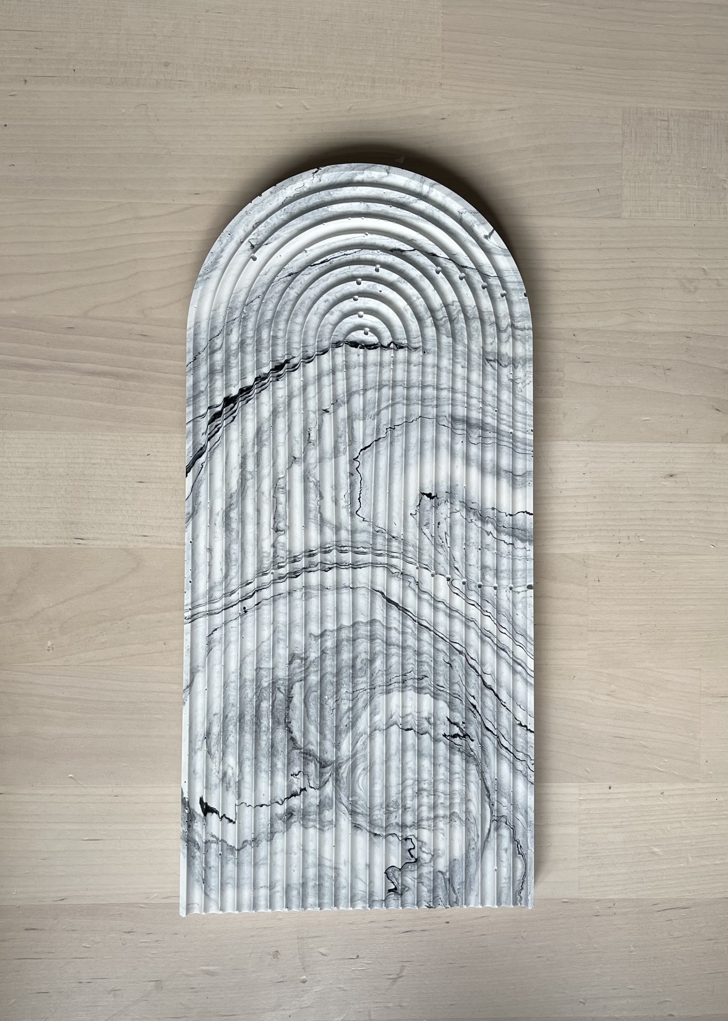 ARCH TRAY