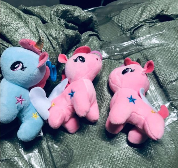 Pack de 6 unidades de unicornio en forma de Llavero 2 colores