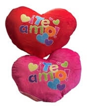 Cojines de corazón 'Te amo' con relleno 45x50 cms