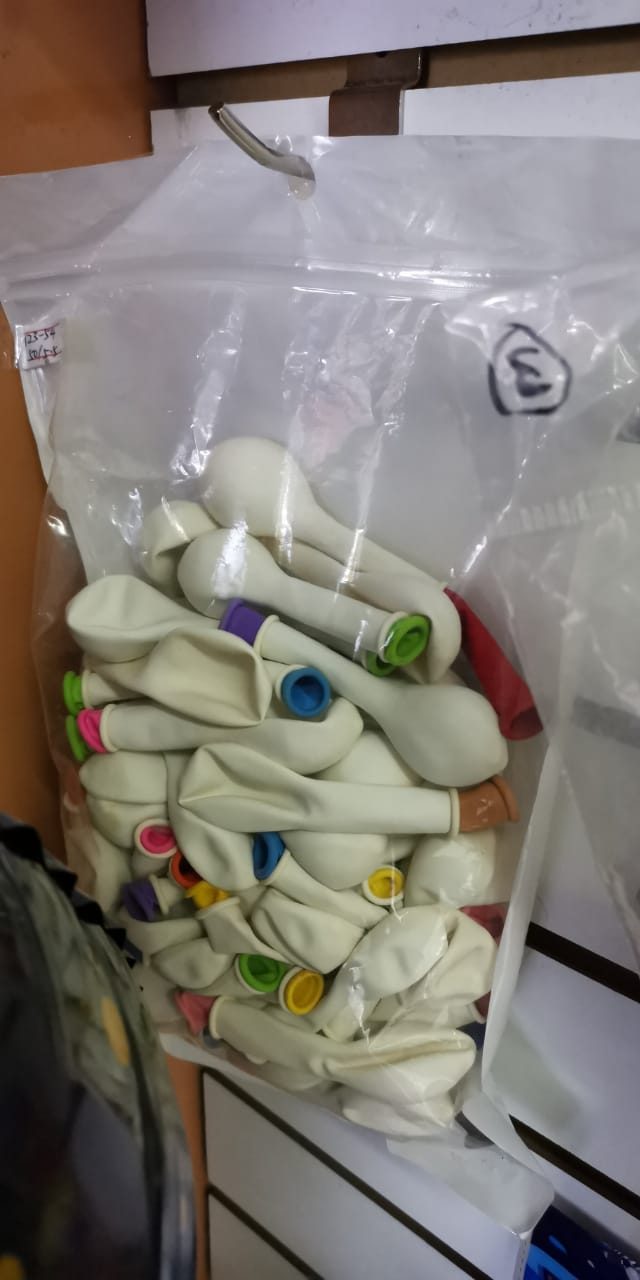 Globos blancos variados