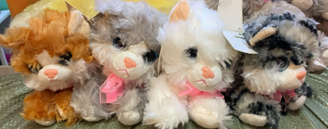 Gato de peluche de 20 cms modelo realista pelaje angora Ojo grande