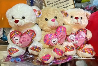 Osos de peluche con corazón 50 cms