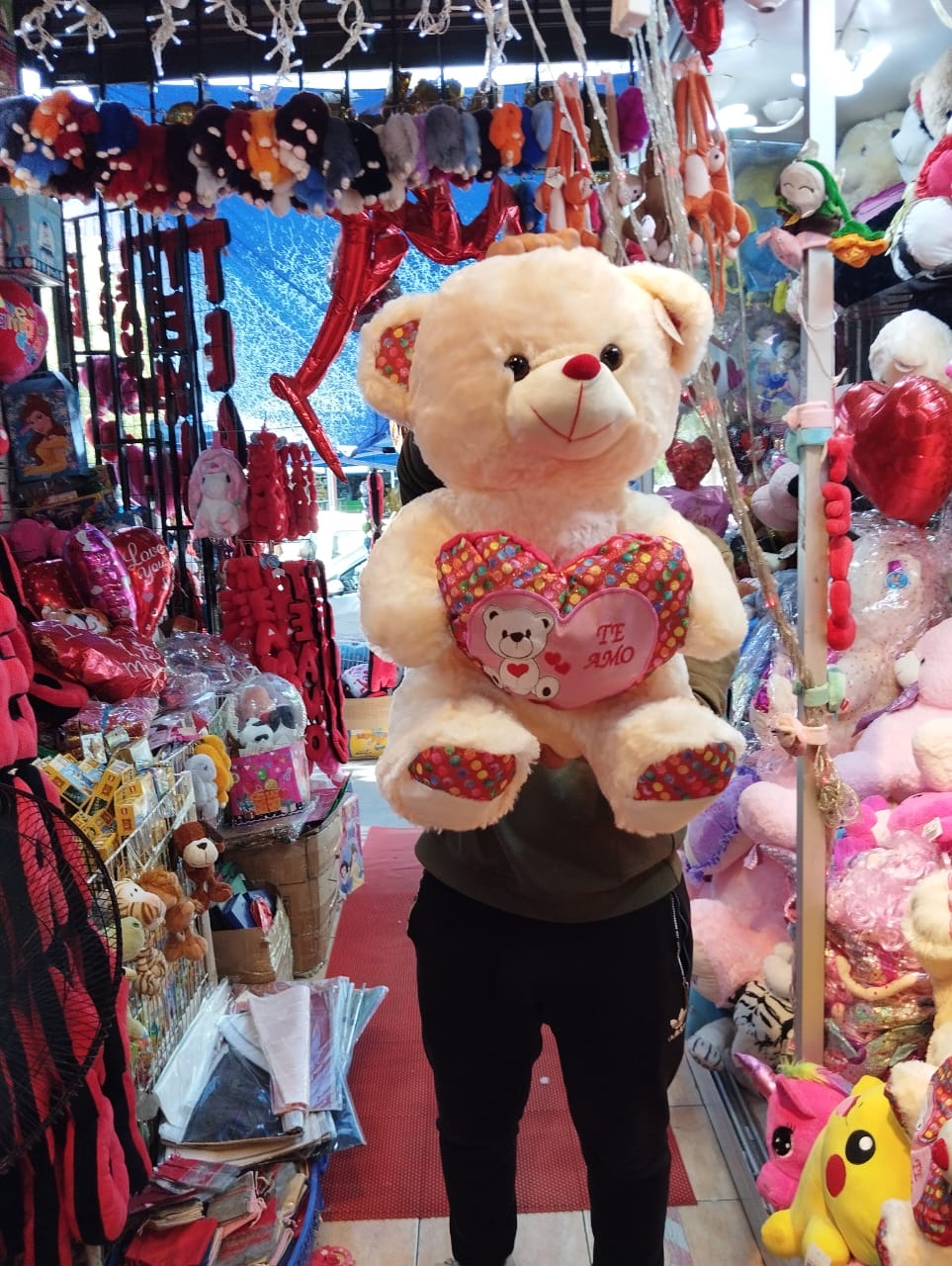 Osos de peluche con corazón 50 cms