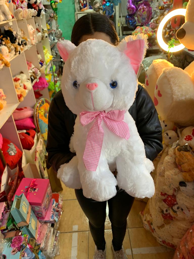 Peluche de gato gris, cafe y blanco 50 cms - SIN RELLENO -