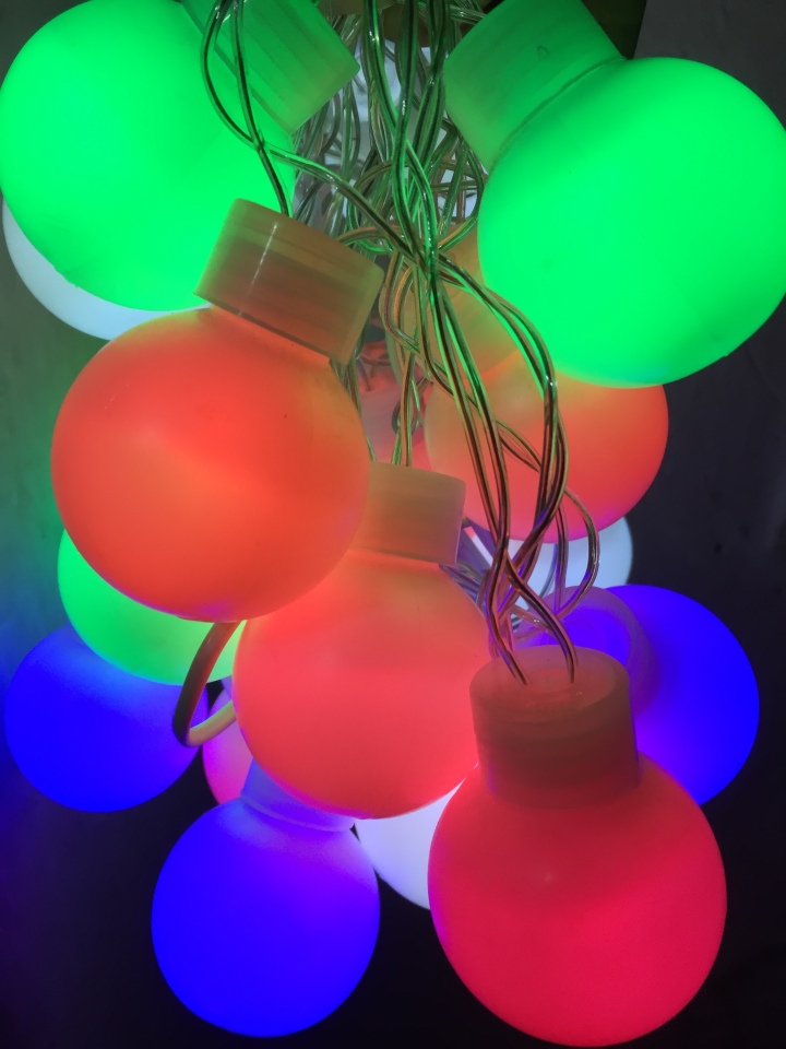 Guirnalda de luces LED multicolor 4,5 mts