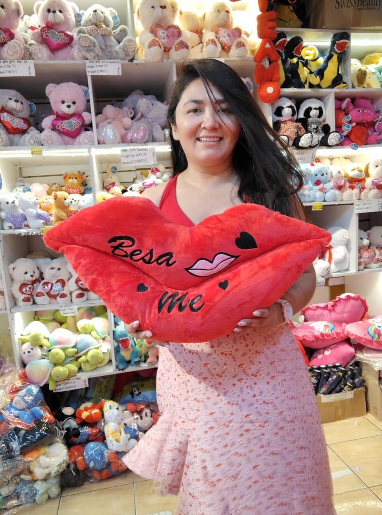 Cojín en forma de labios