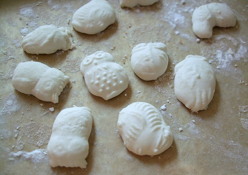  Charcoal Roasted Kueh Bangkit