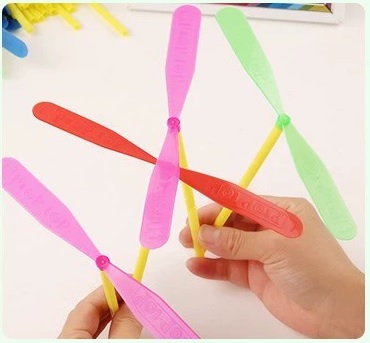 Dragonfly Colorful Handheld Flying Propellers