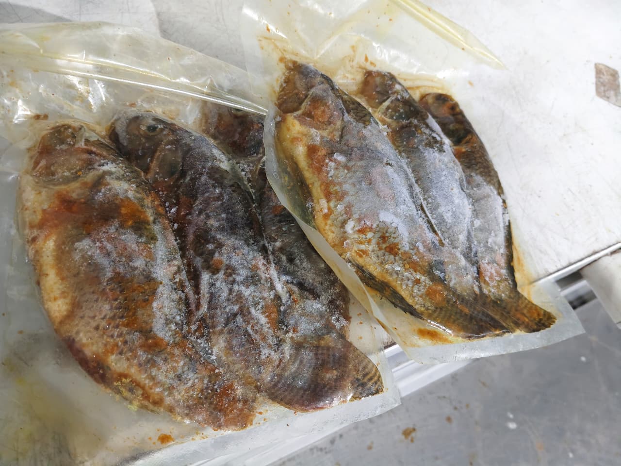 Ikan nila bumbu kuning vacum pack 