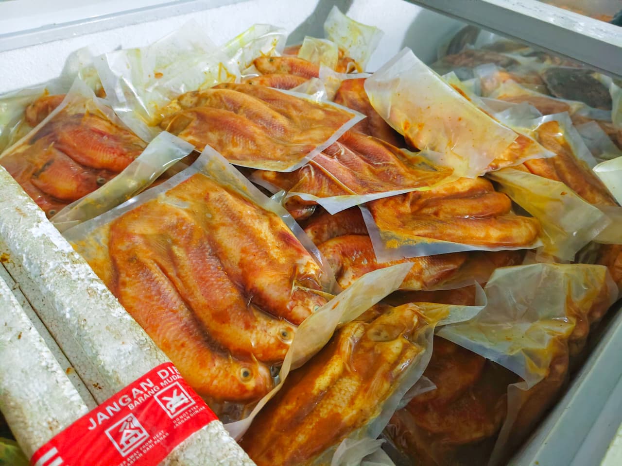 Nila Bumbu Kuning Vakum