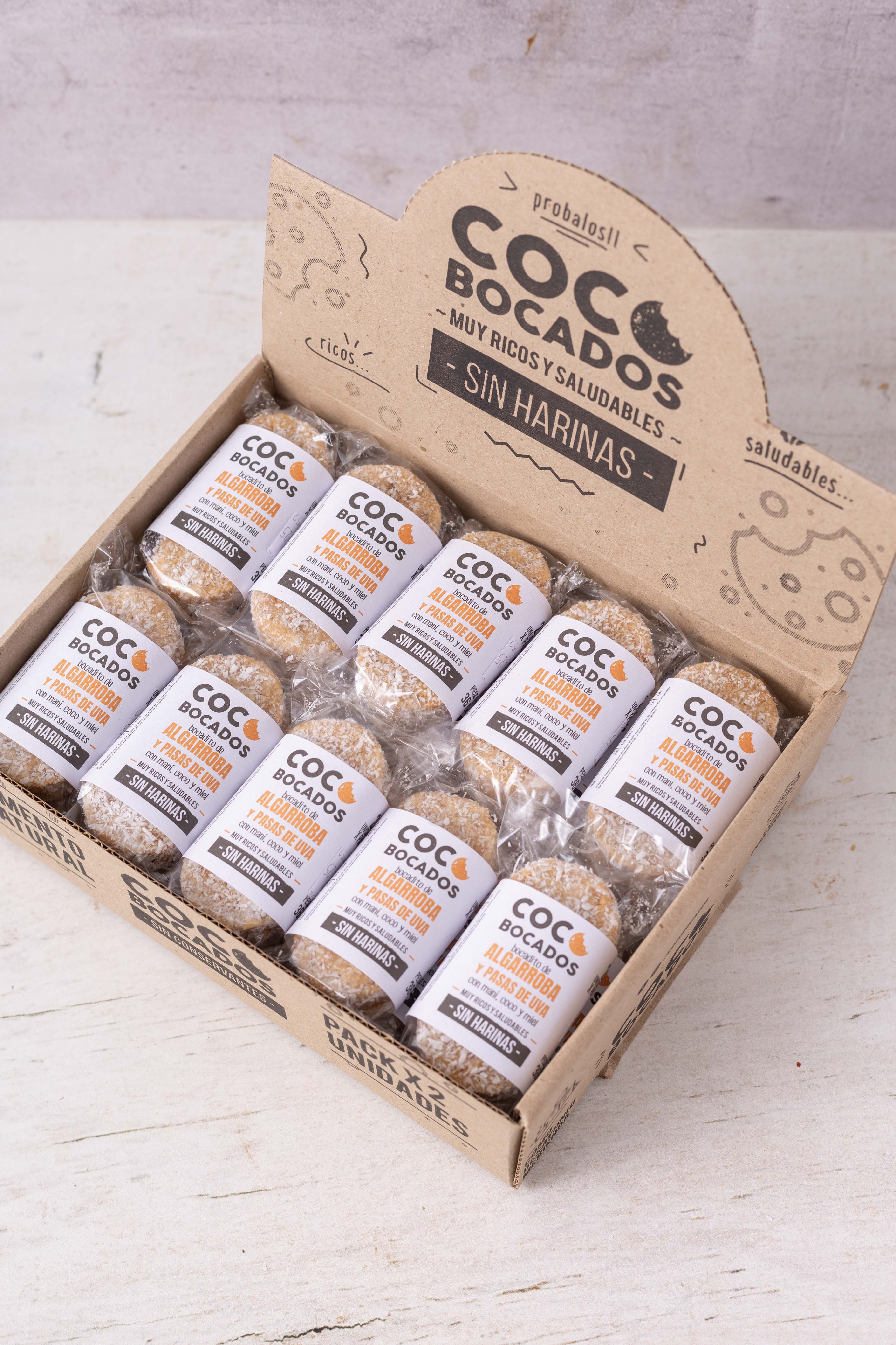 COCO BOCADOS DE ALGARROBA Y PASAS DE UVA
