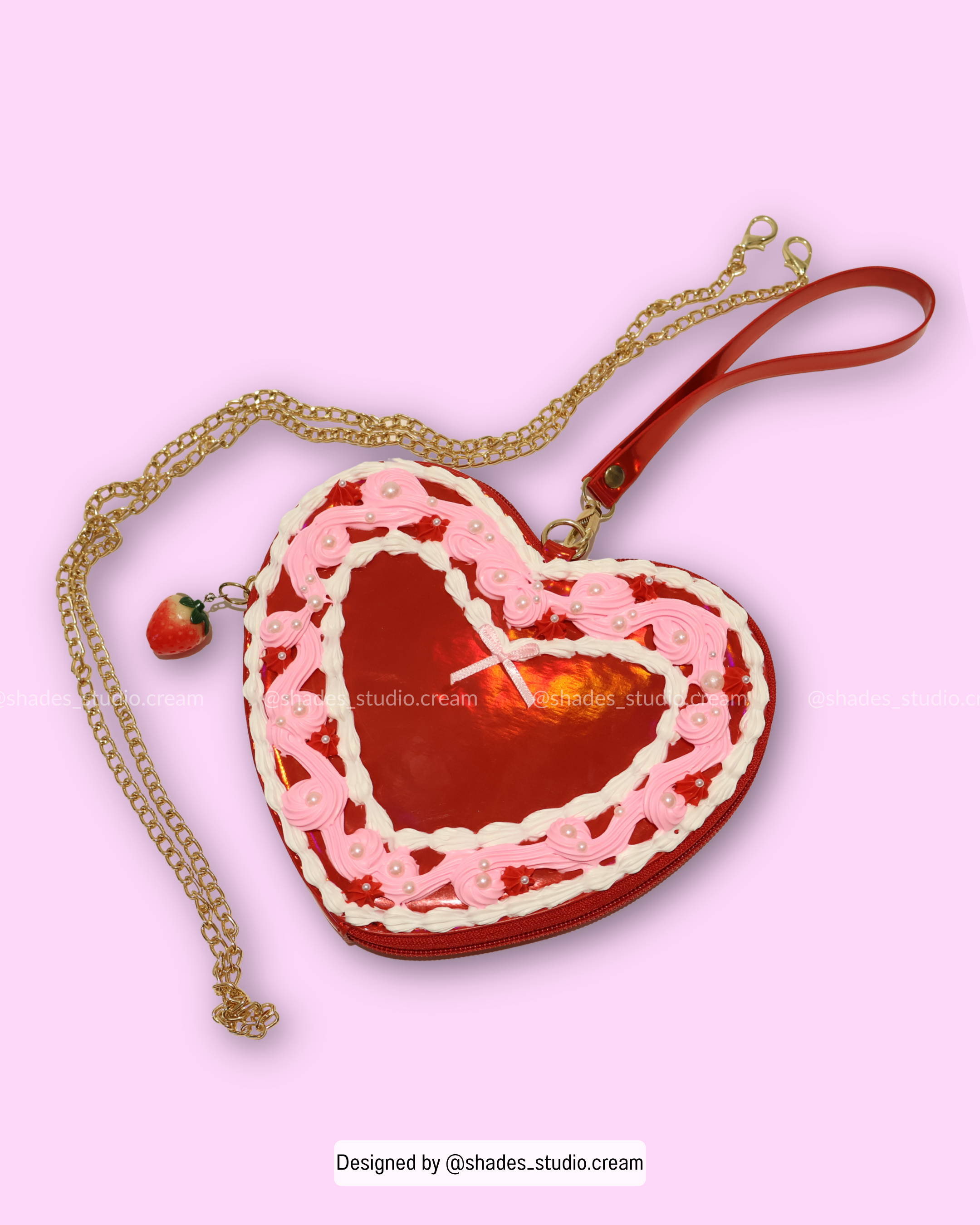 Red holographic crossbody decoden bag with gold chain
