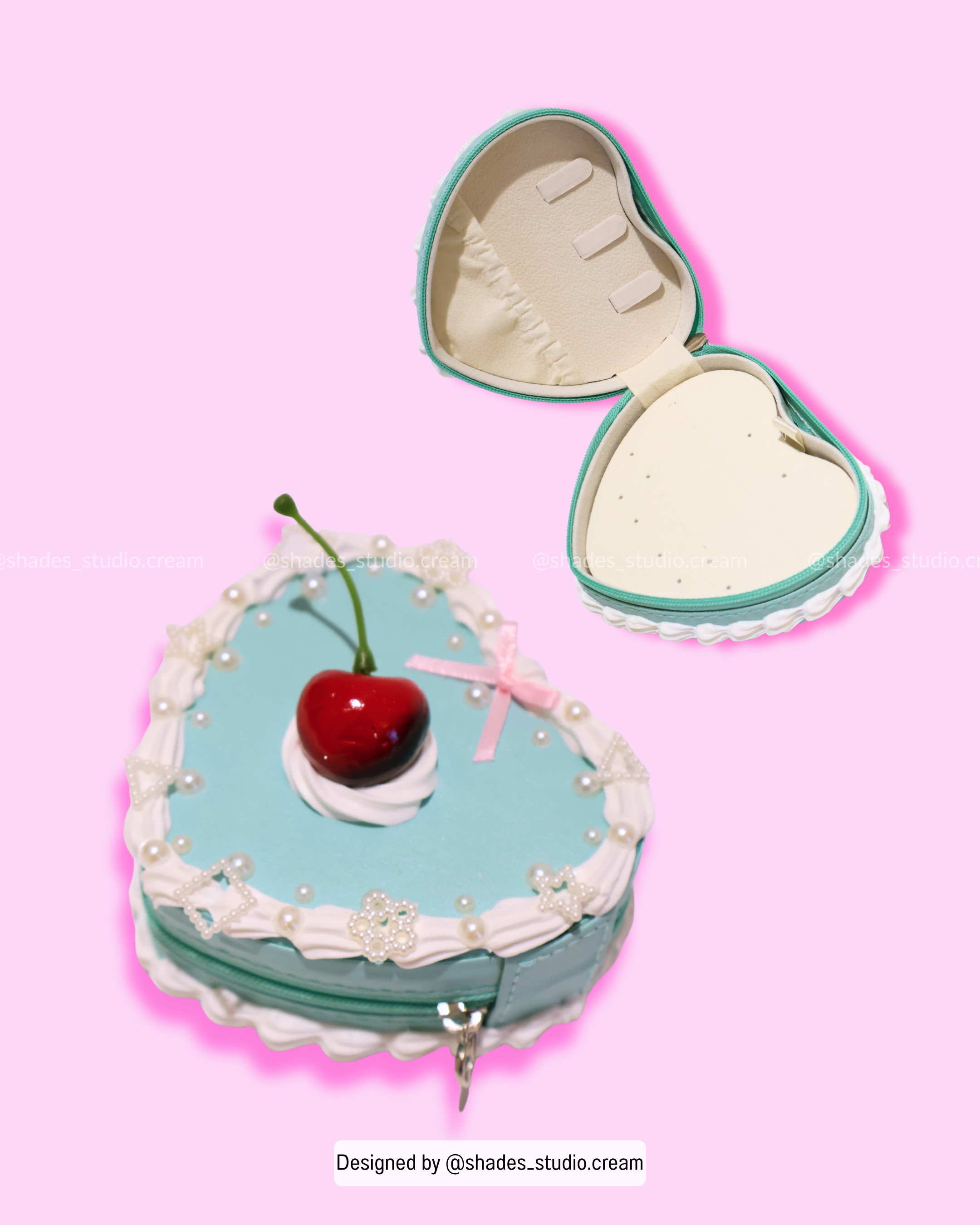 Blue heart decoden jewelry pouch