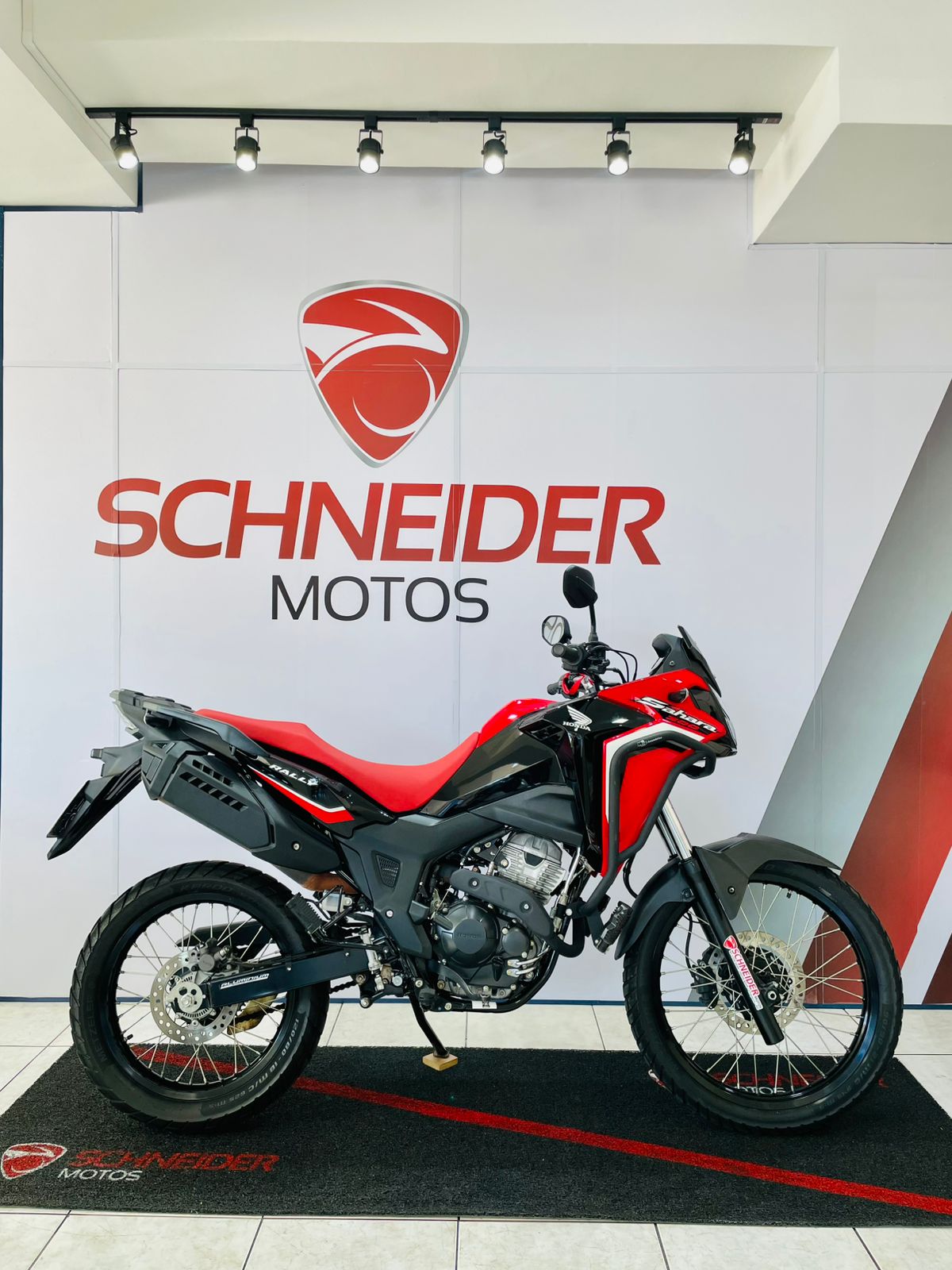 HONDA SAHARA 300 ADVENTURE 2025 