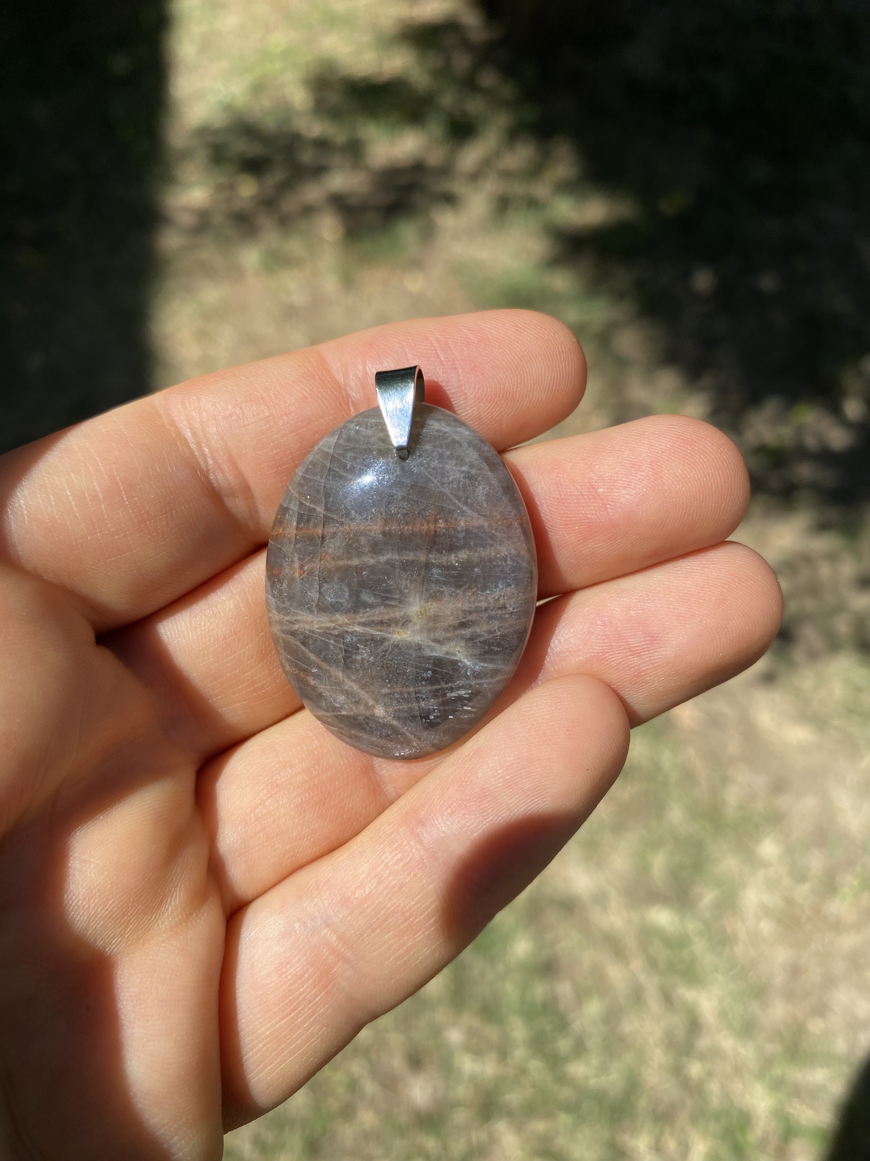 Pendentif en pierre de lune