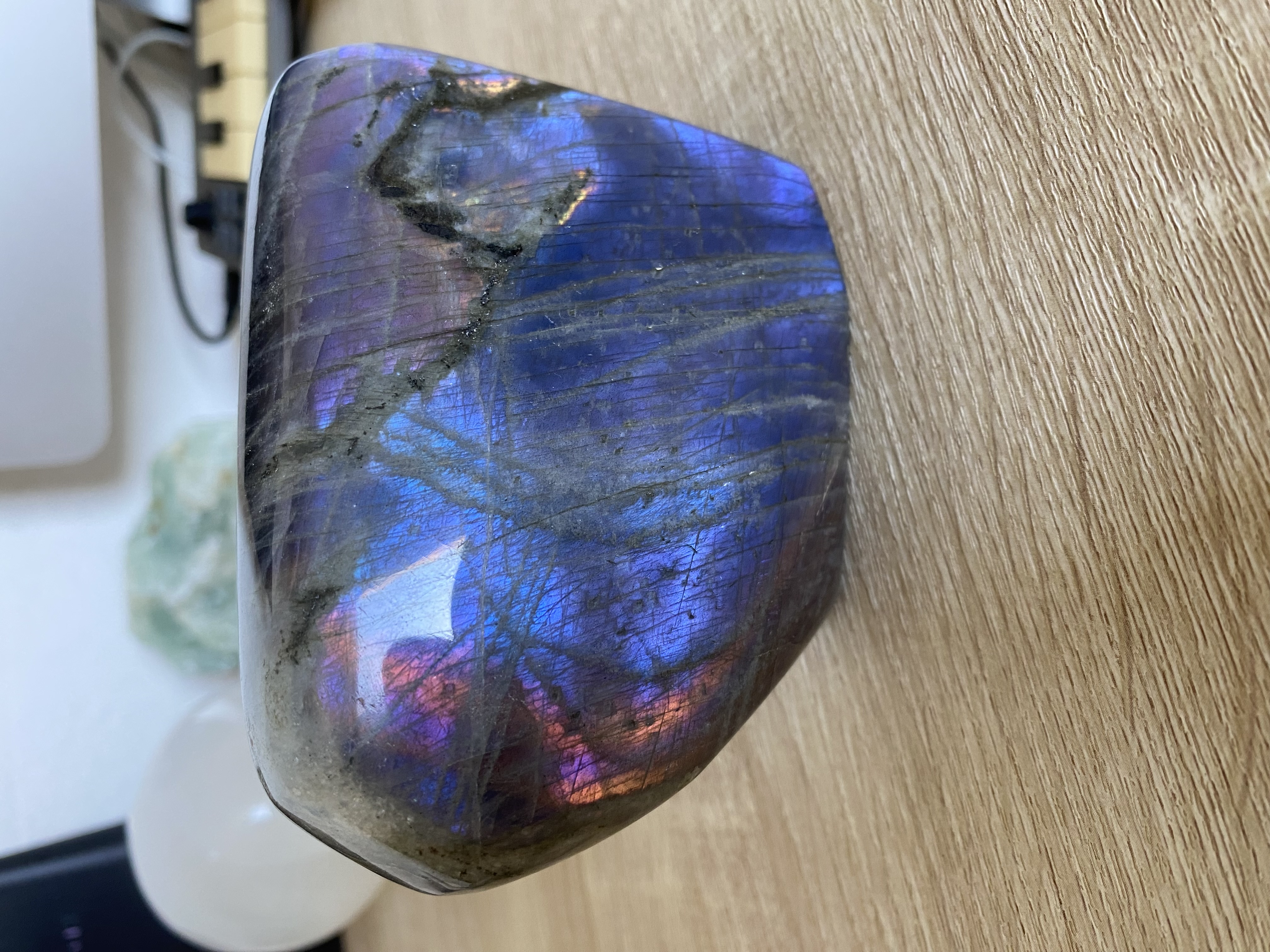 Bloc de Labradorite polie