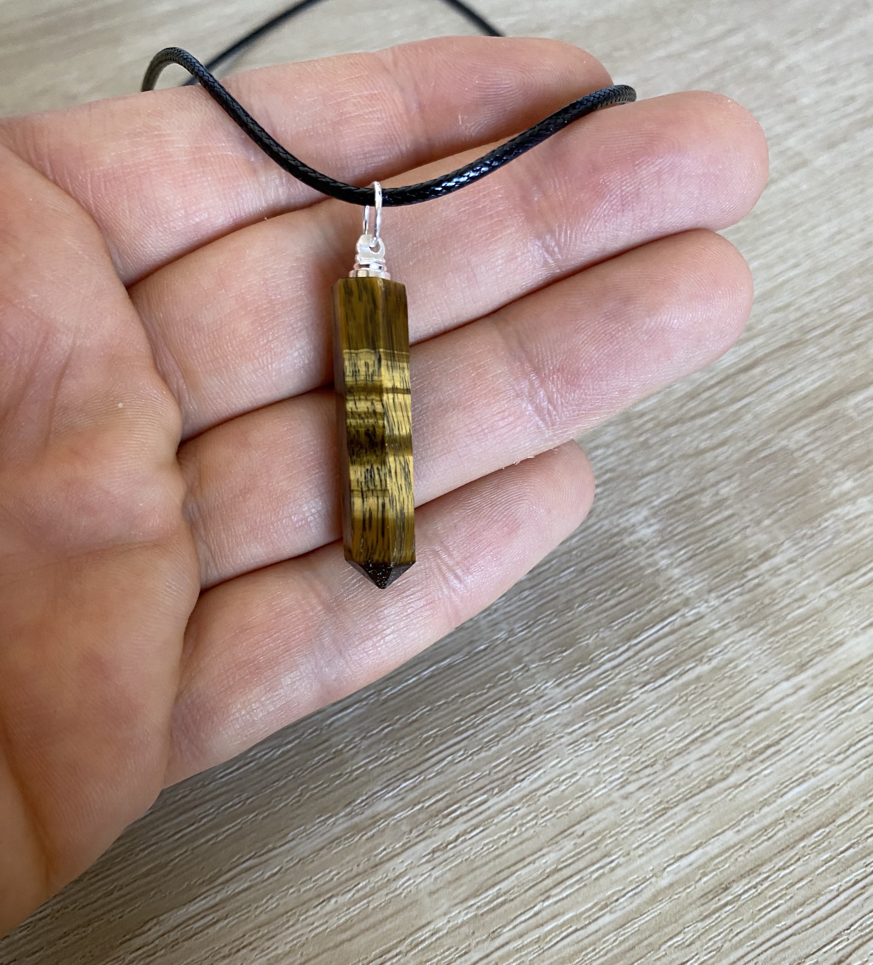 Pendentif en œil de tigre
