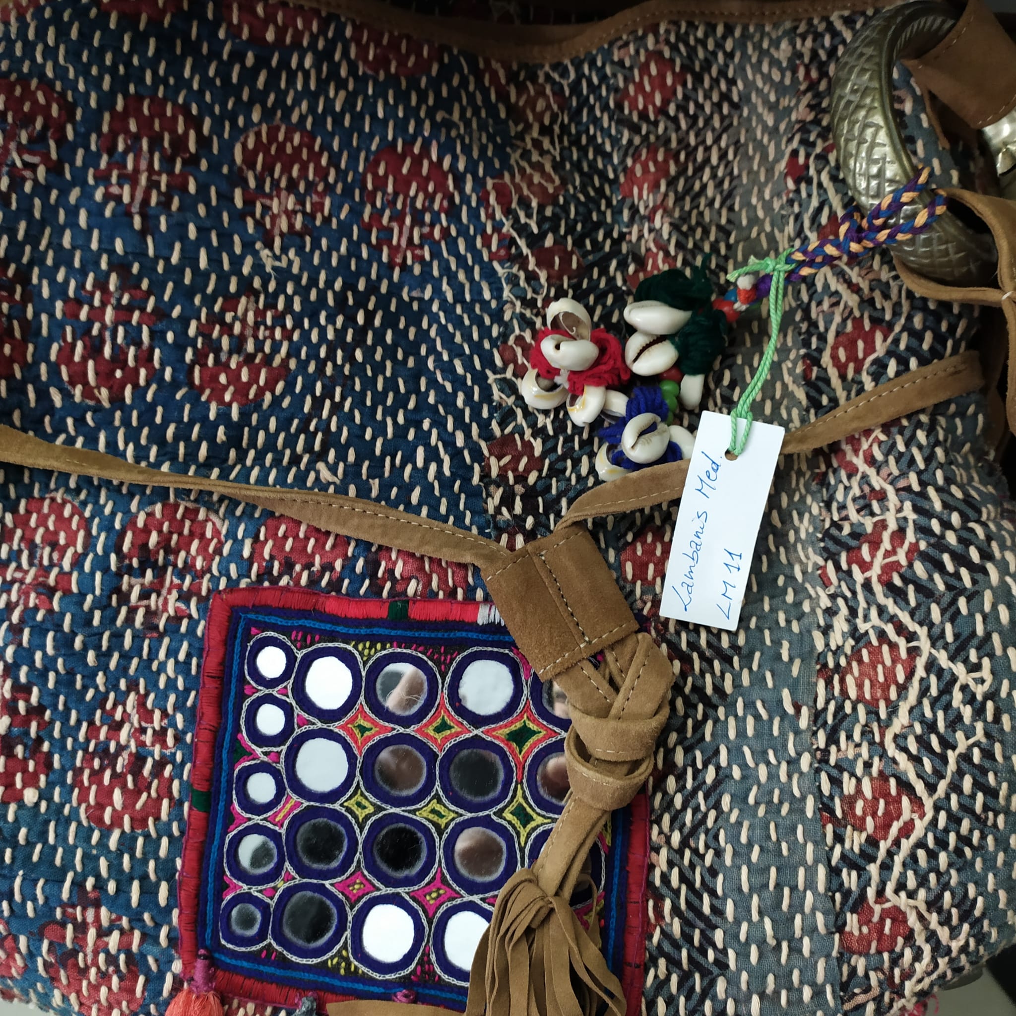 Lambanis Medium Bag 11