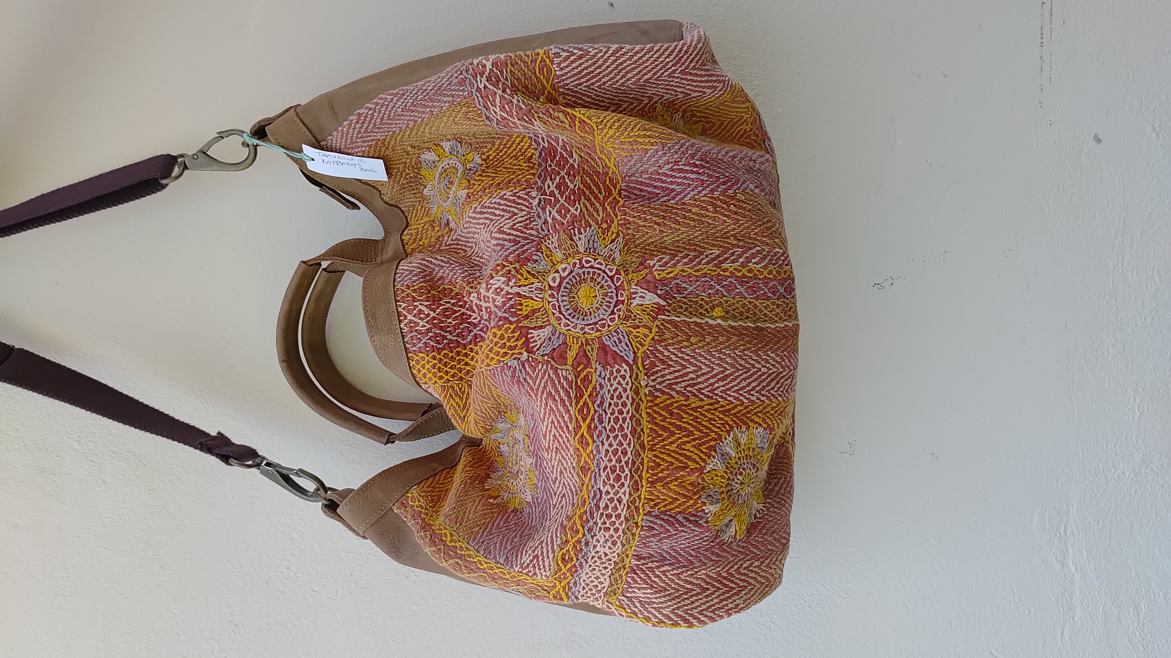 Lambanis Traveller  T02