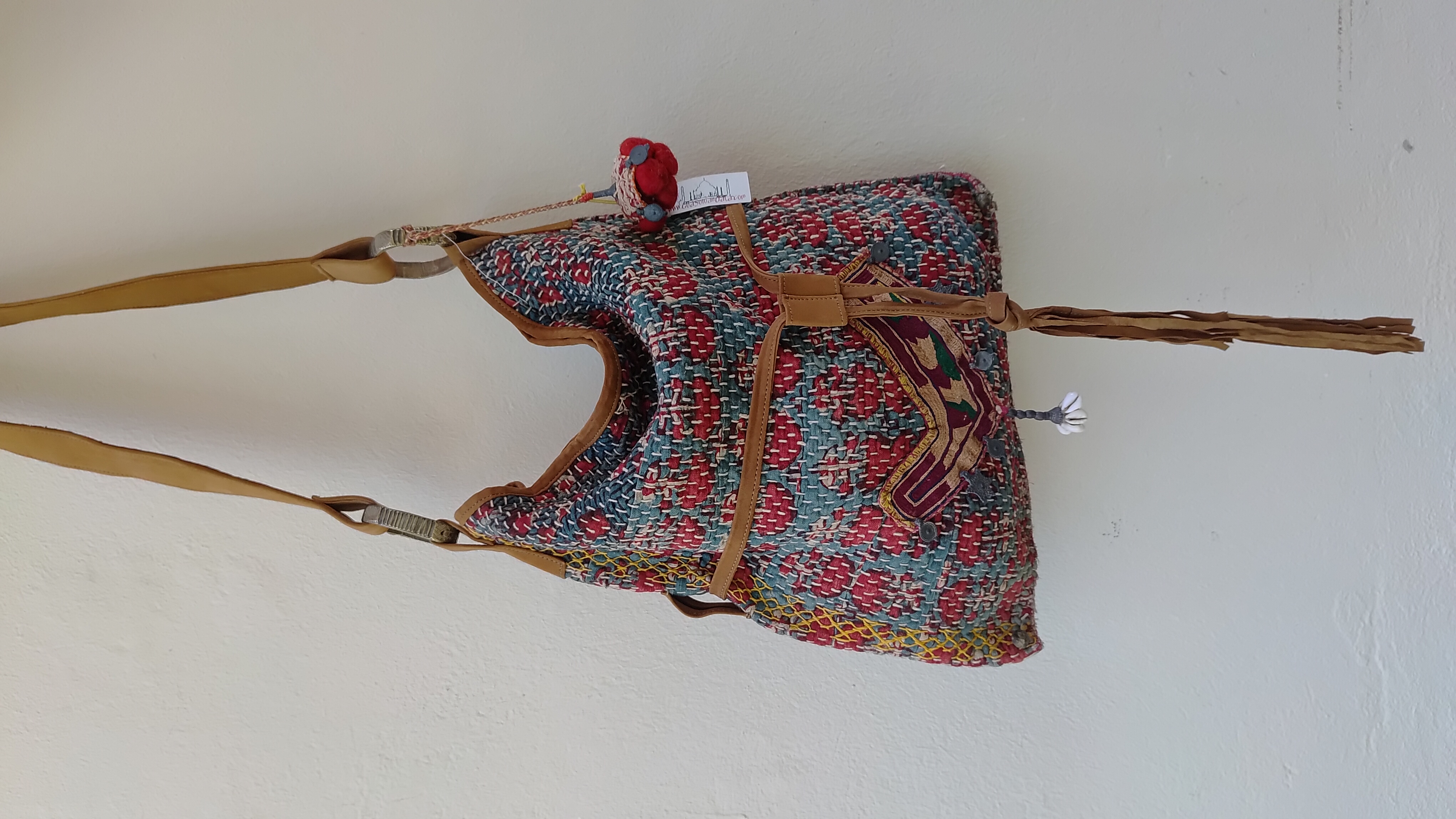 Lambanis Medium Bag 17