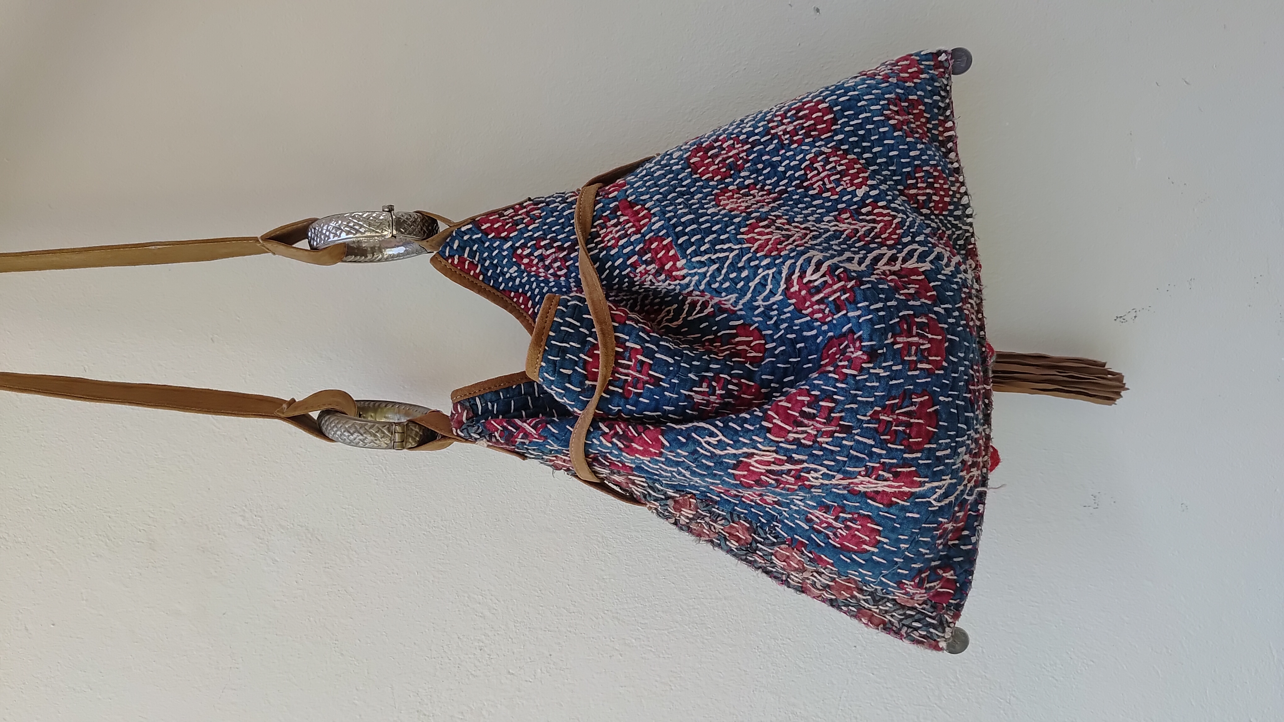 Lambanis Medium Bag 11