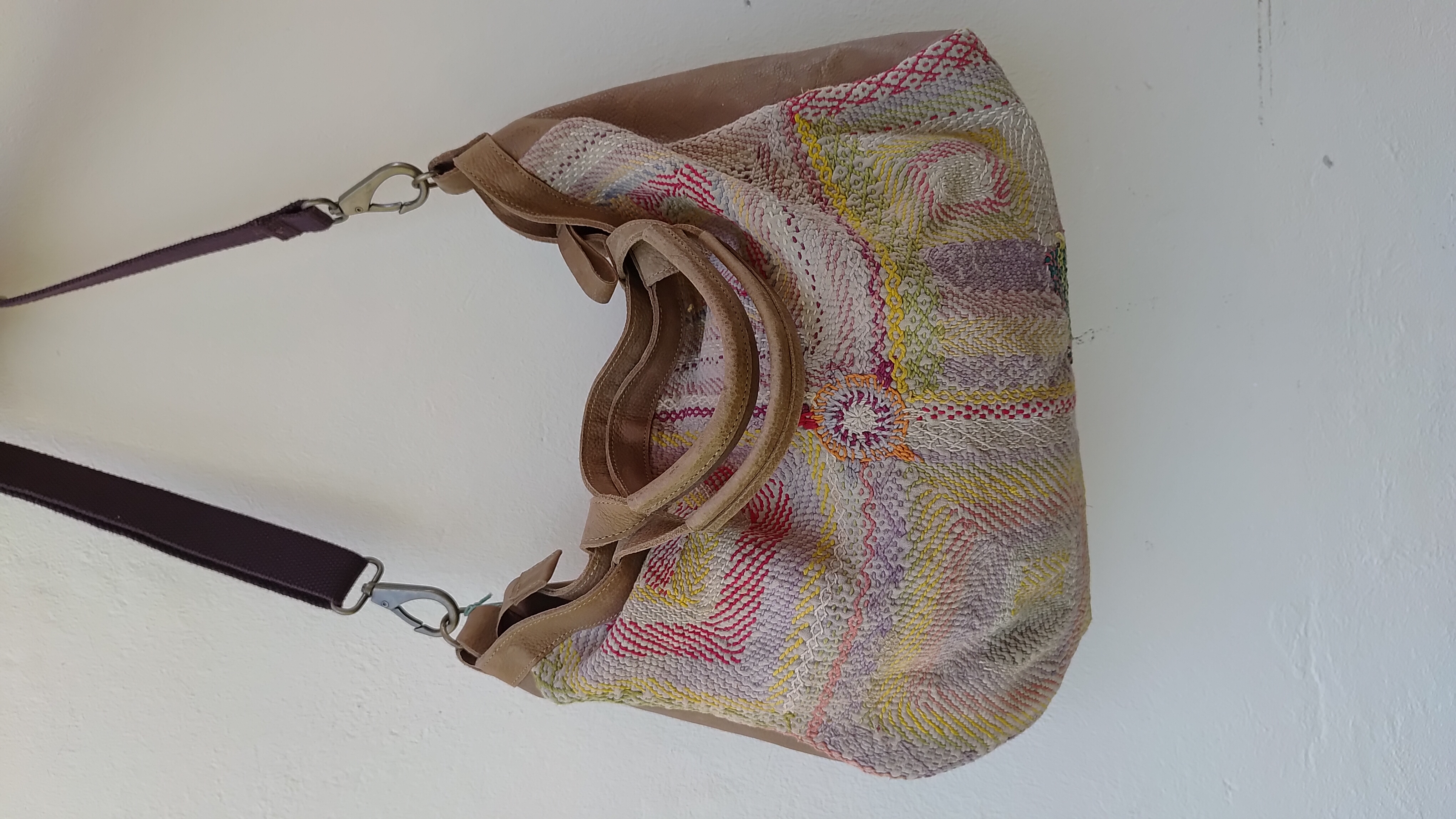 Lambanis Traveller  T02