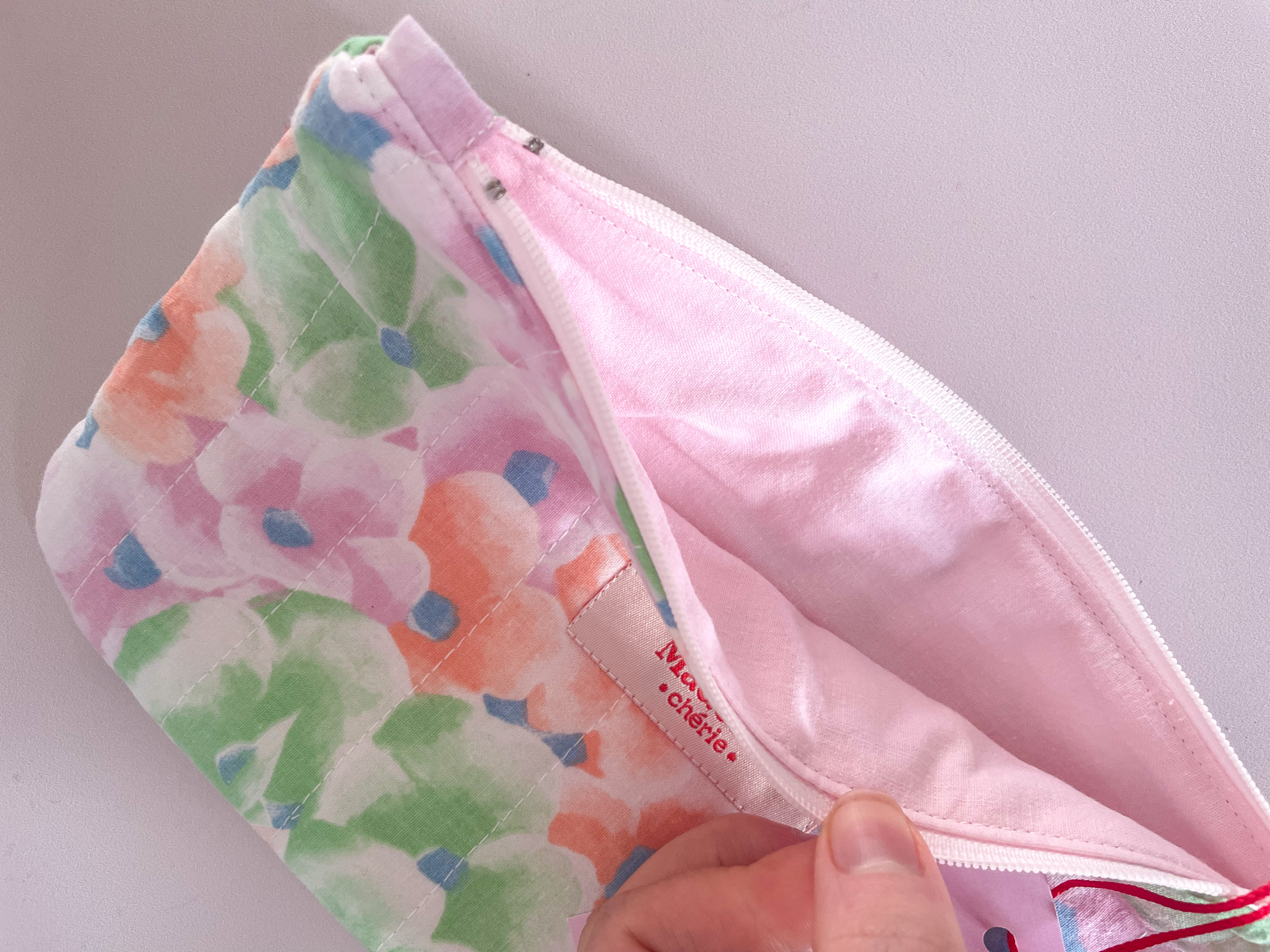 Pochette fleurs pastel