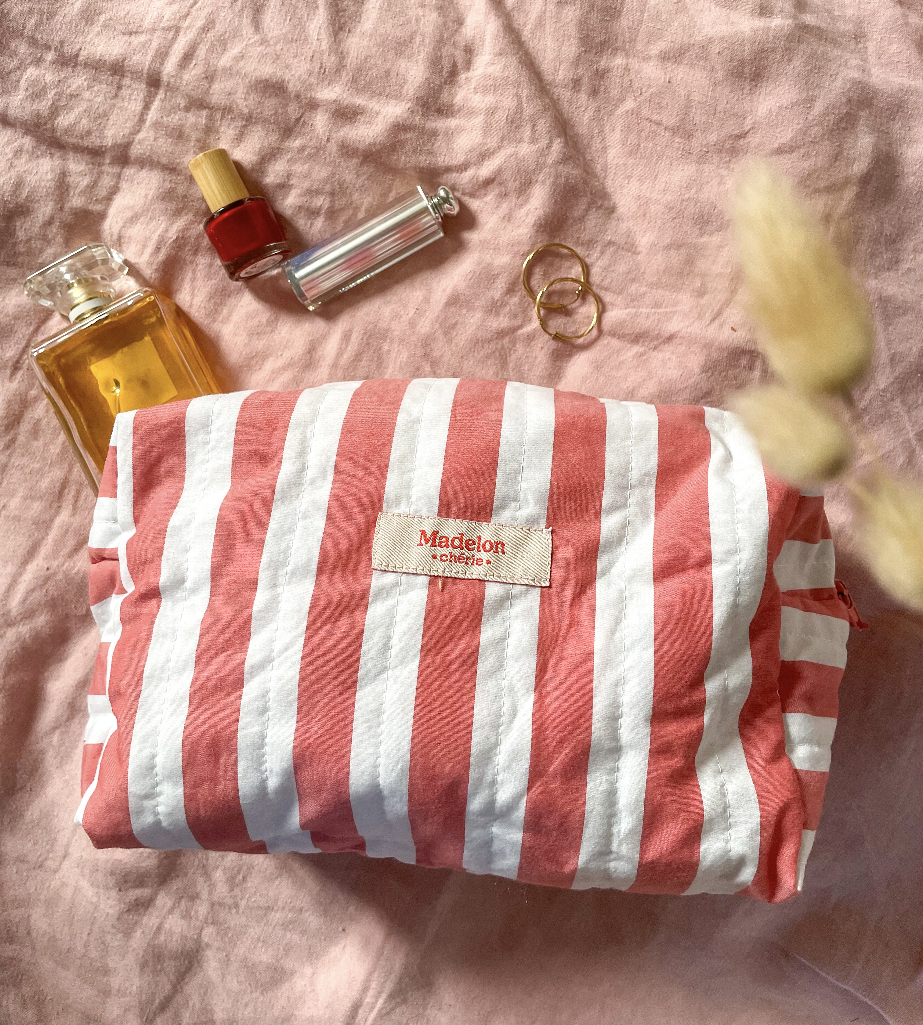 Grande trousse de toilette rayée 