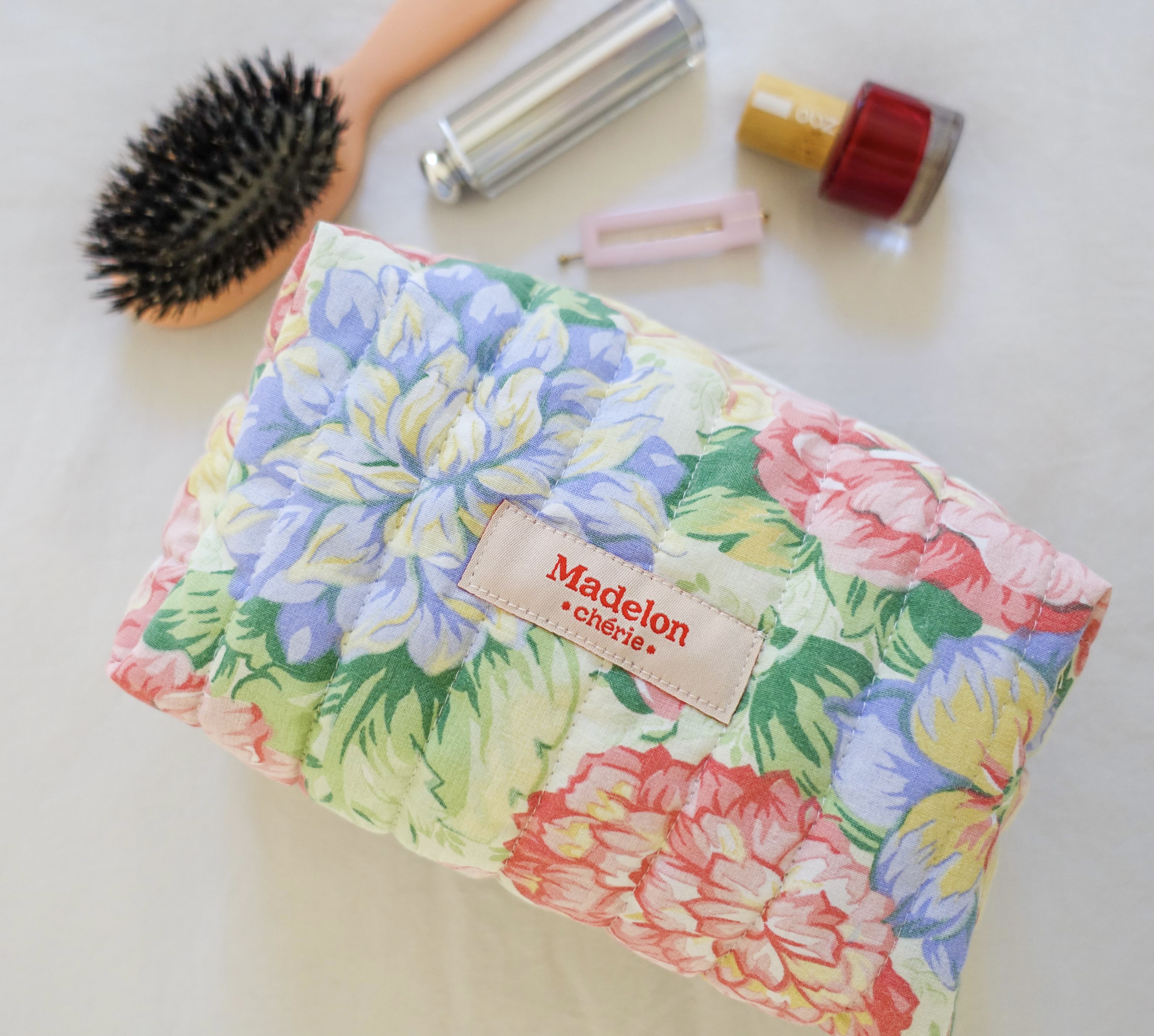 Petite trousse de toilette fleurs