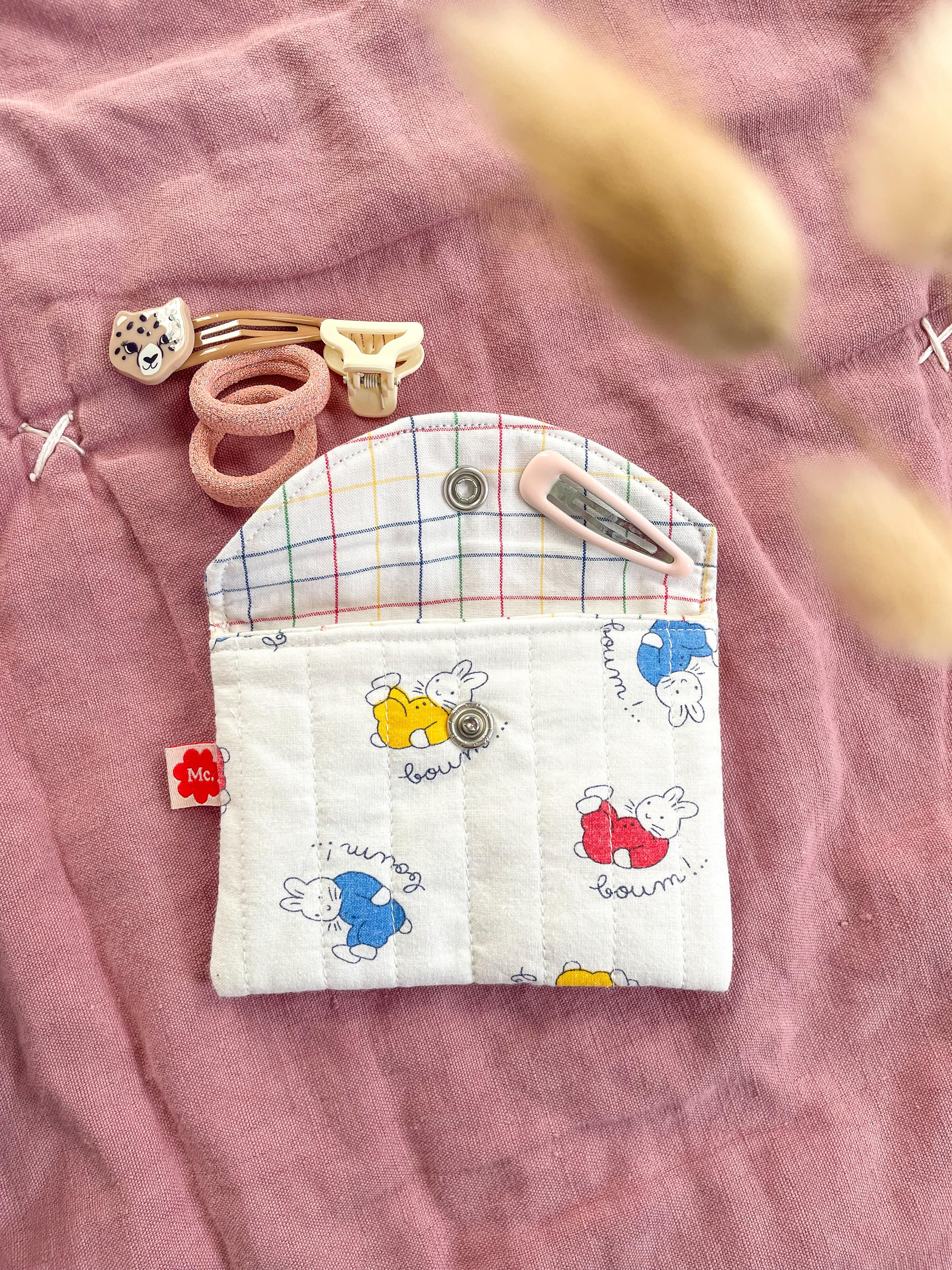 Petite trousse de toilette bébé et pochette assortie 
