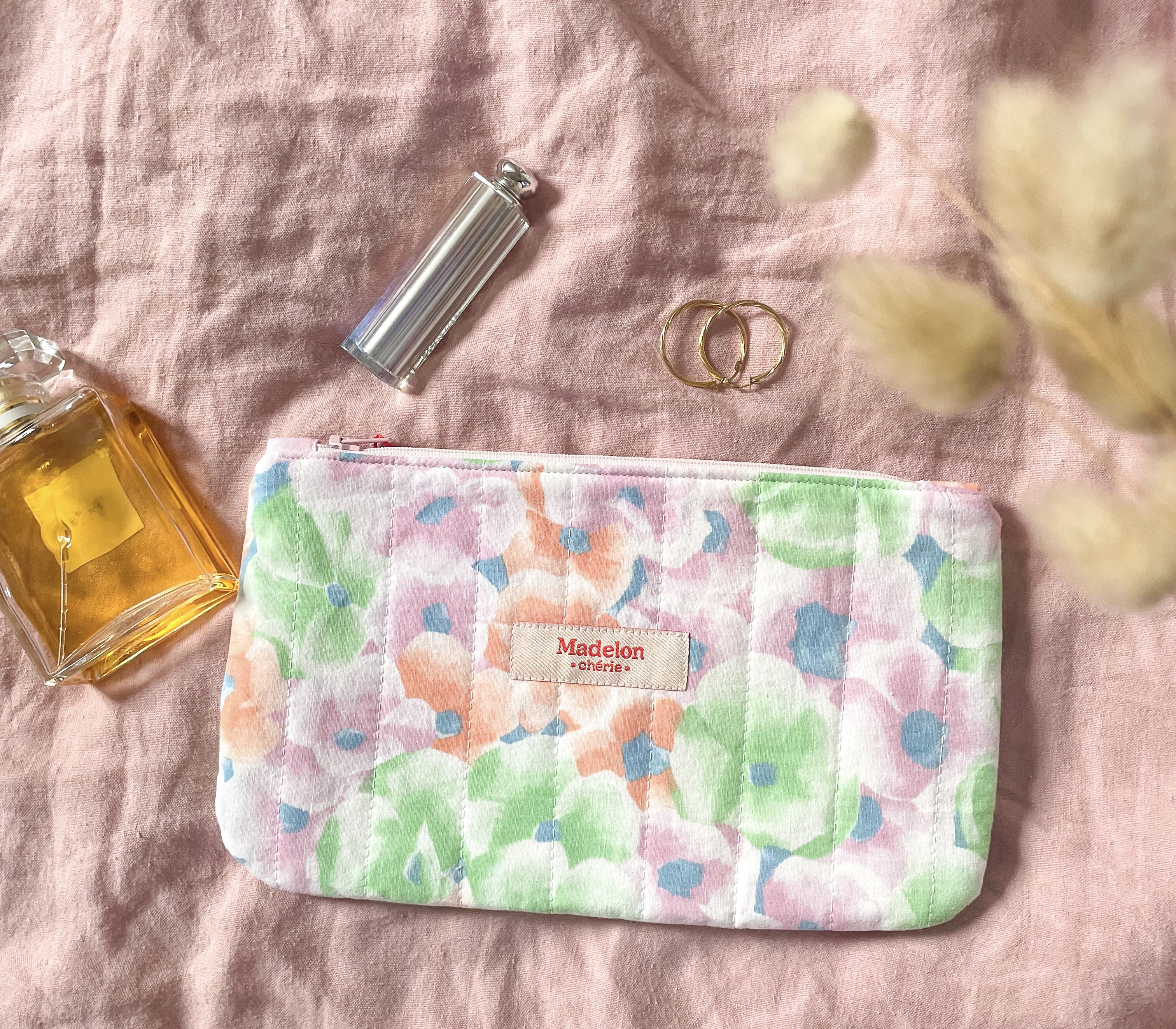 Pochette fleurs pastel