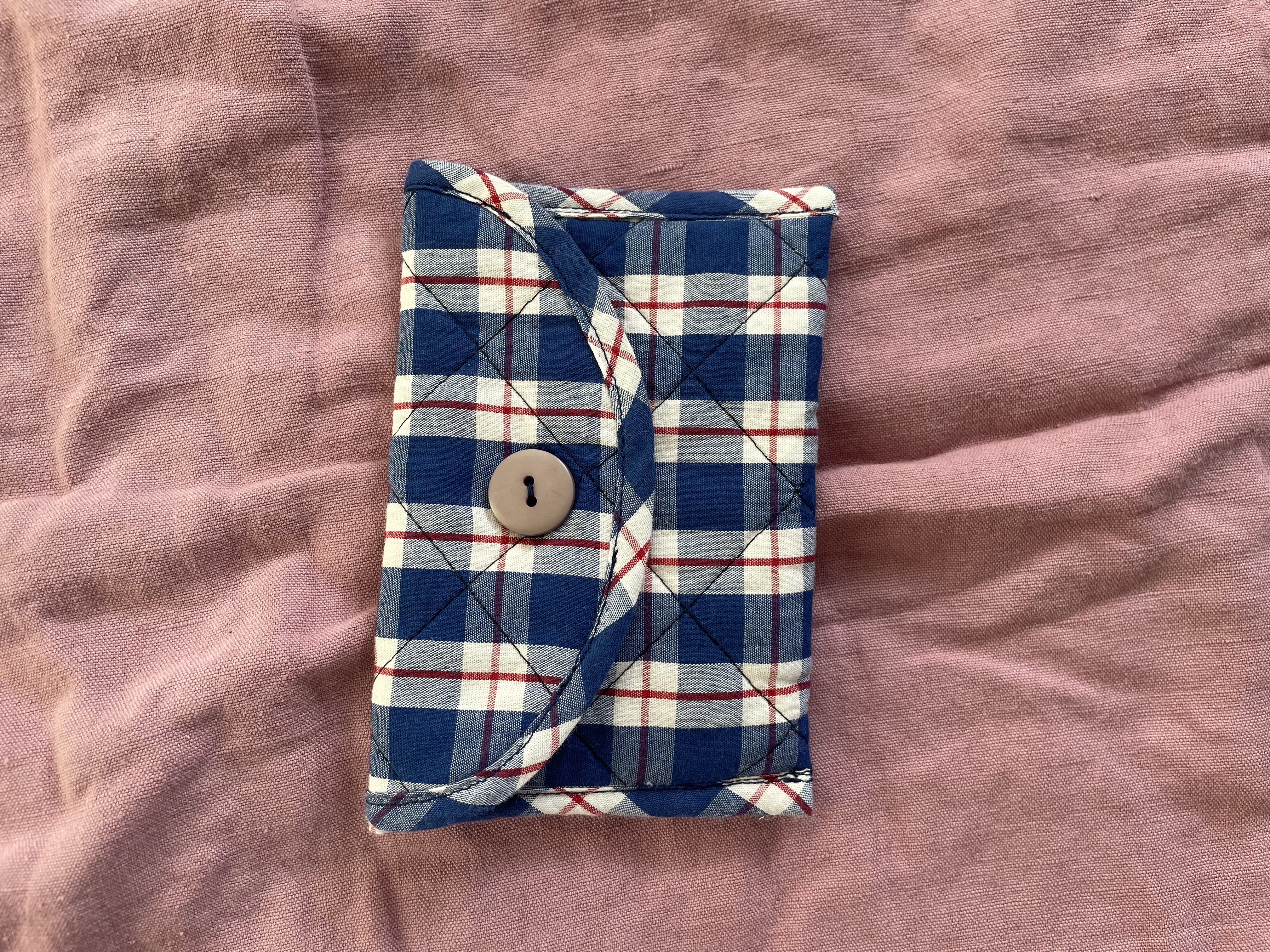 Petite trousse de toilette bébé et pochette assortie