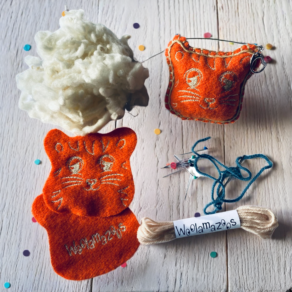 Minimazoo Tiger Kit Keychain