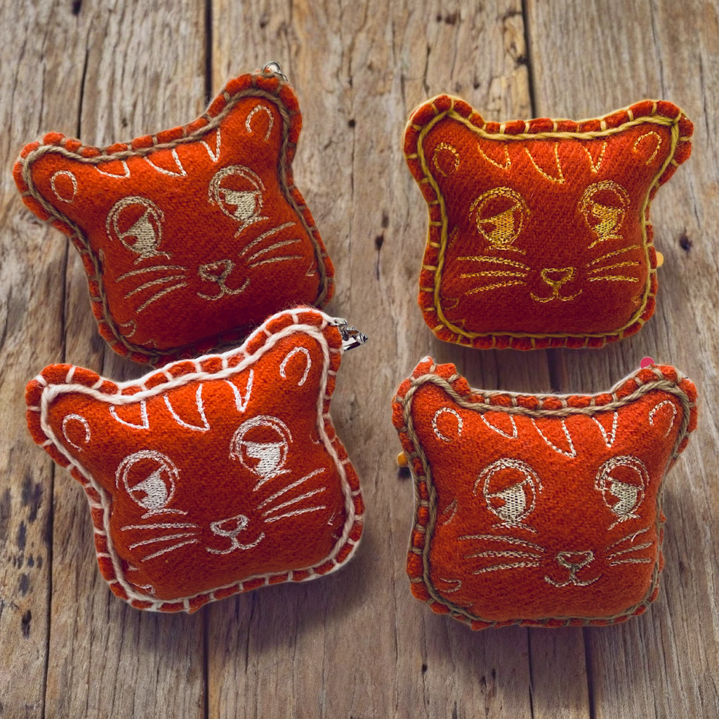 Minimazoo Tiger Keychain