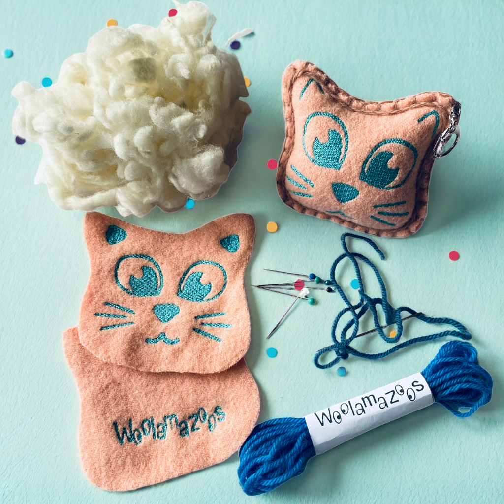 Minimazoo Cat Kit Keychain