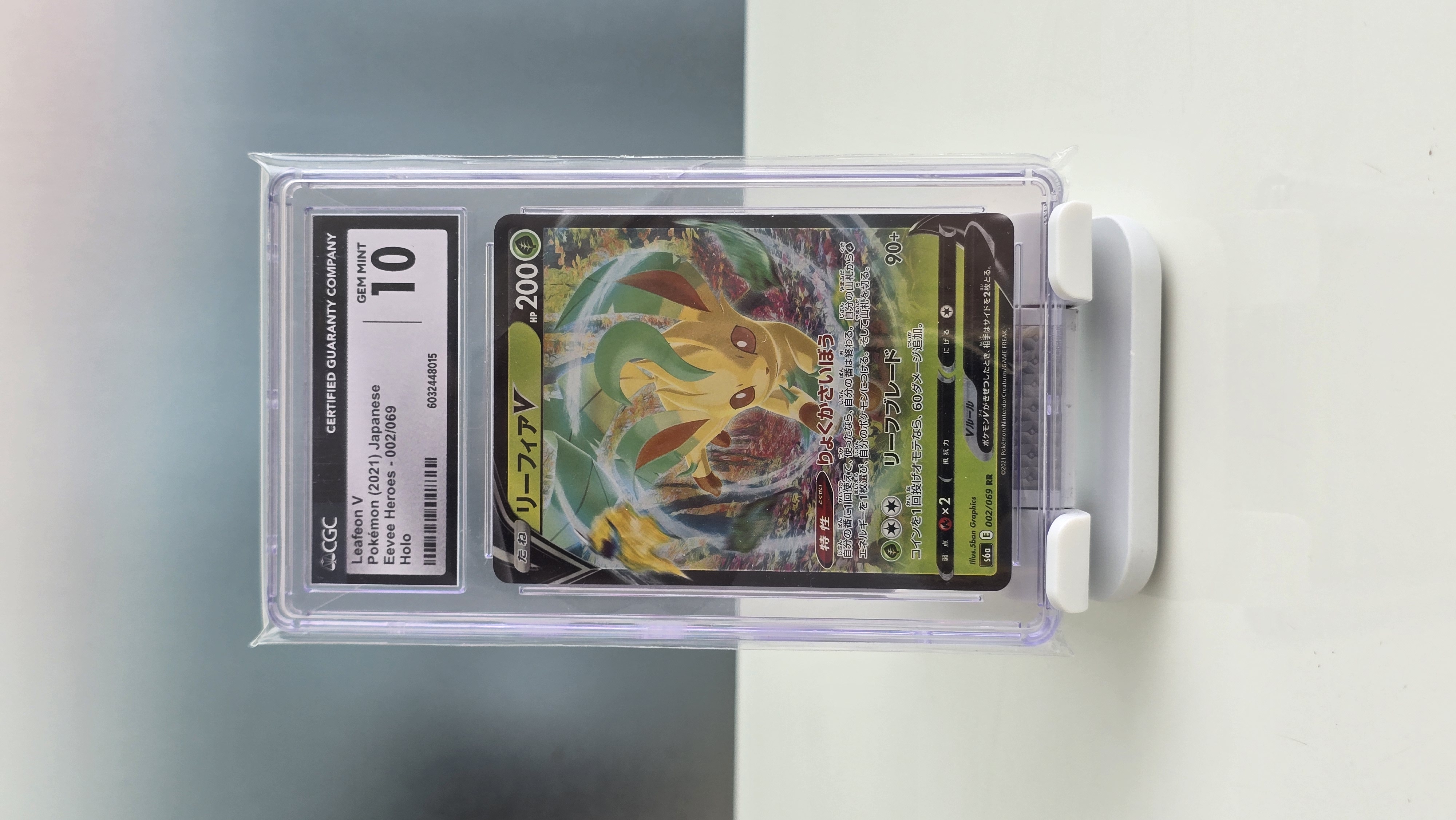 CGC 10 Leafeon V Japanese Eevee Heroes - Holo 2021