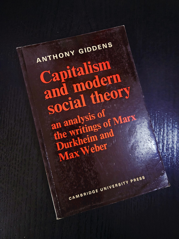 Capitalismo y teoría social moderna