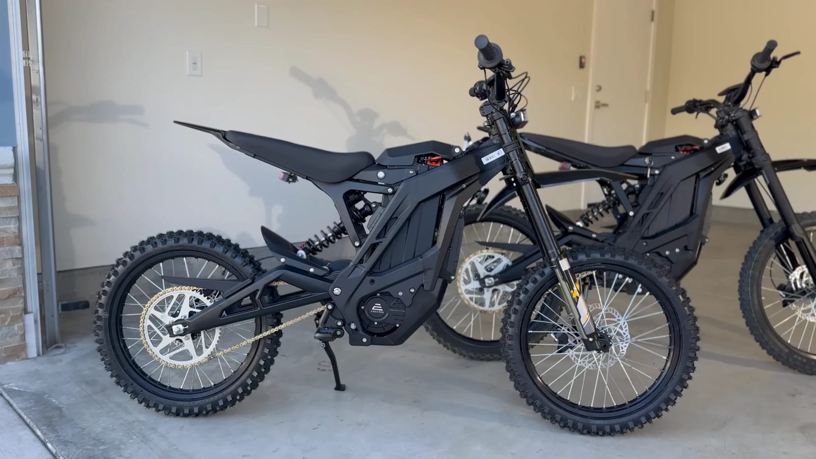 E RIDE PRO S {17"} $3,850