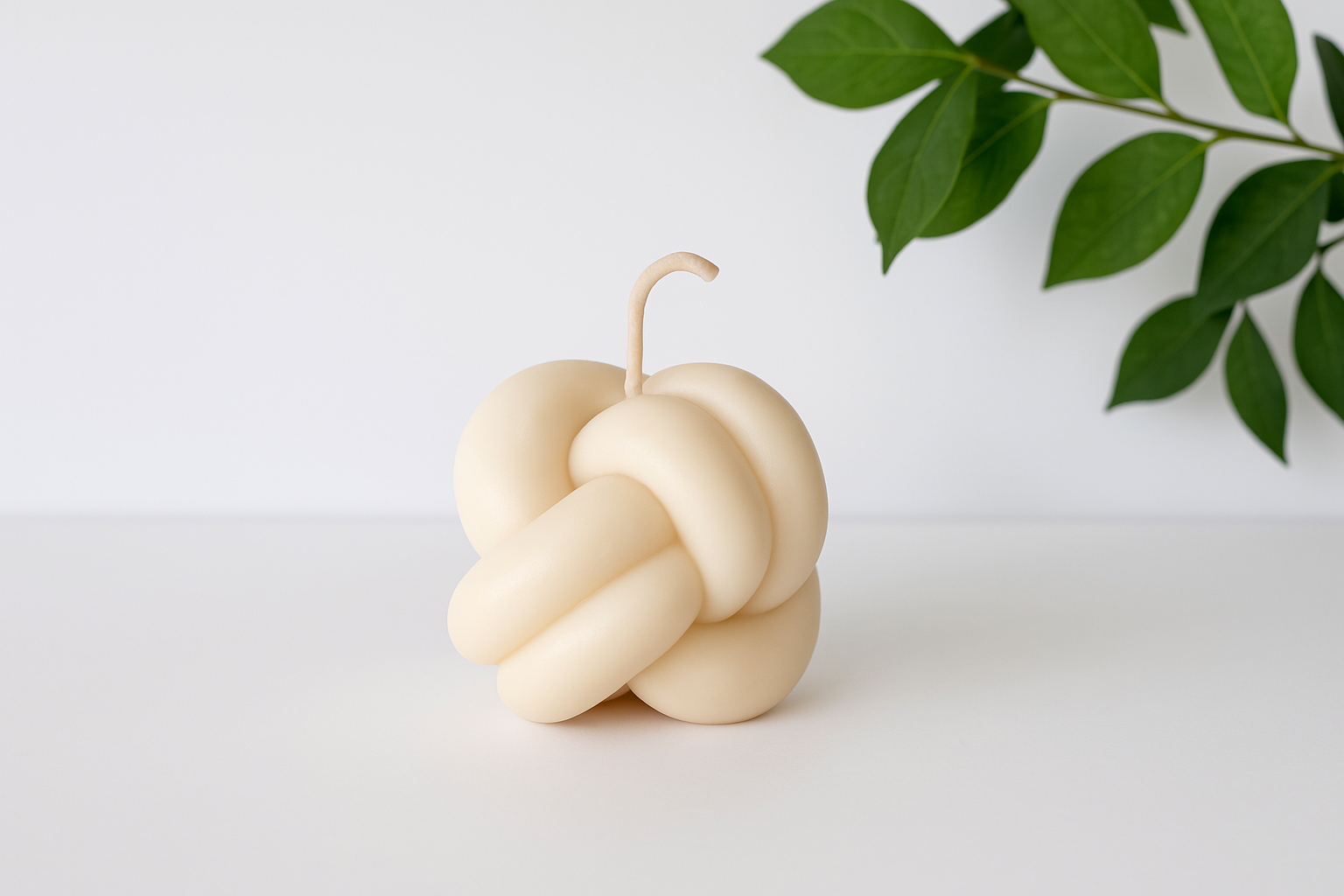 Knot Candle