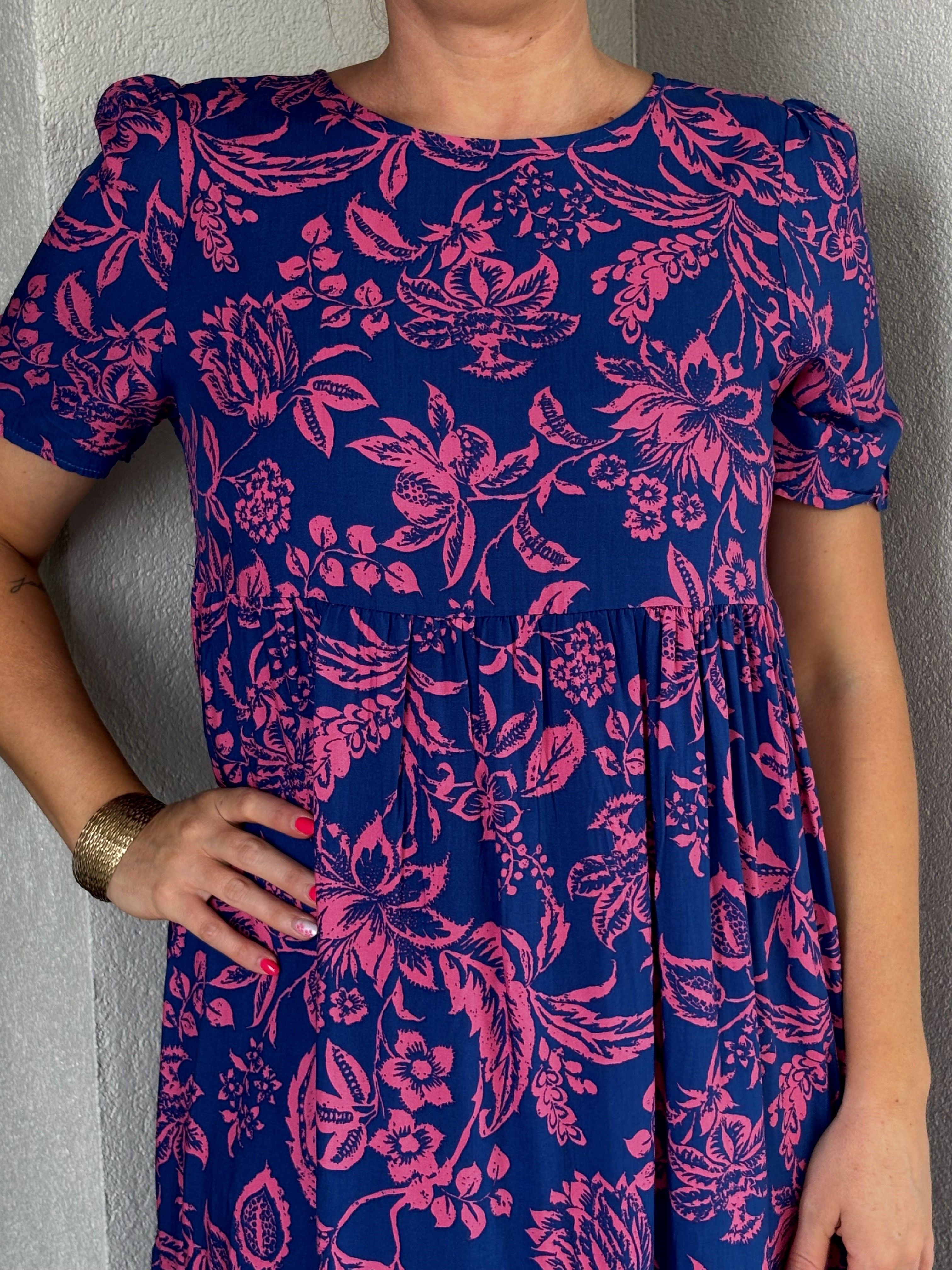 Robe Longue Fluide à Manches Courtes 