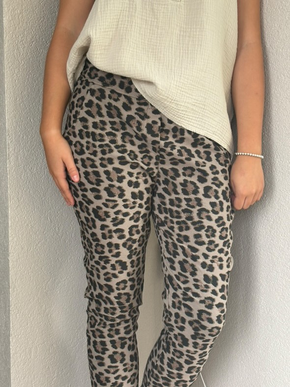 Pantalon Léopard Taille Élastique – Audace et Confort au Quotidien