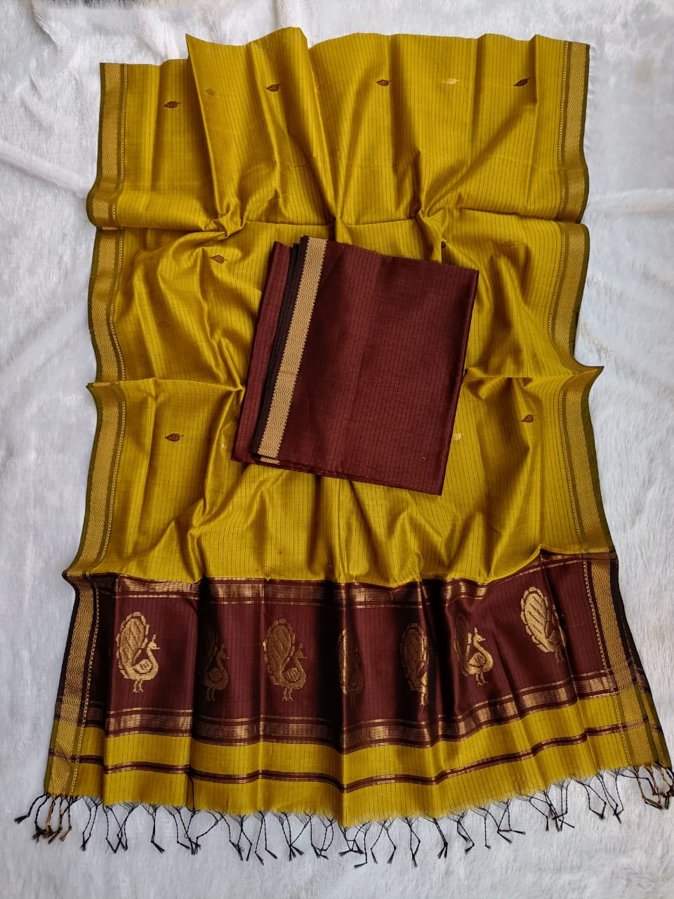 📢 NEW HANDLOOM KOTHA MAYESHWARI SAREE! 🌸